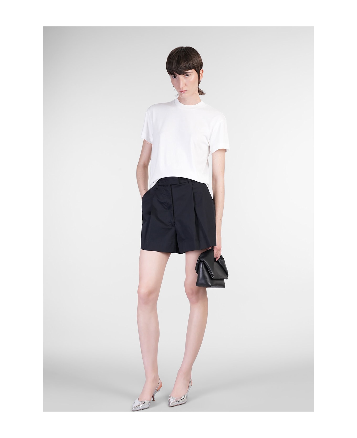 TheLatest Bea 31b5 Shorts In Black Cotton - black