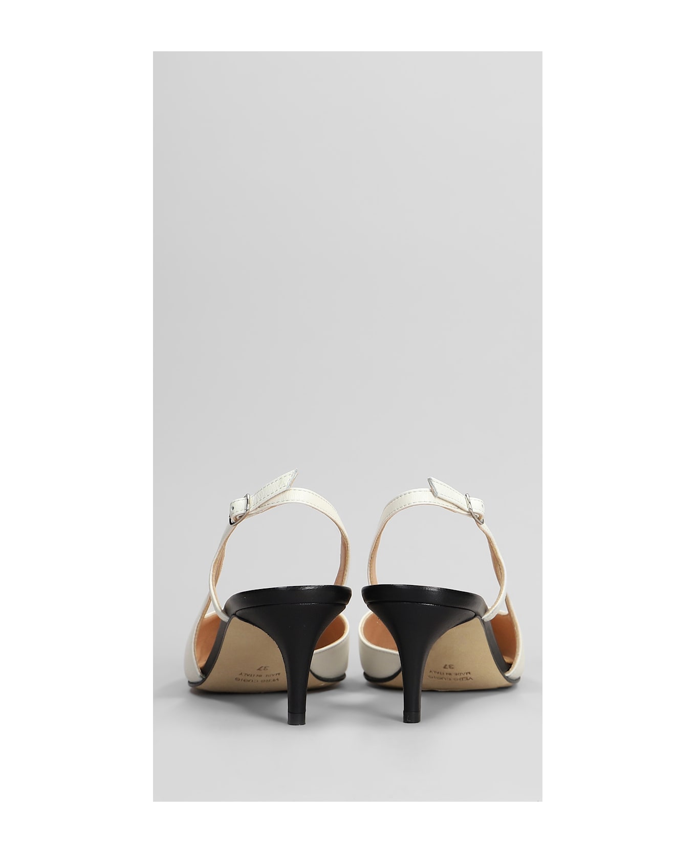 The Seller Pumps In Black Leather - black