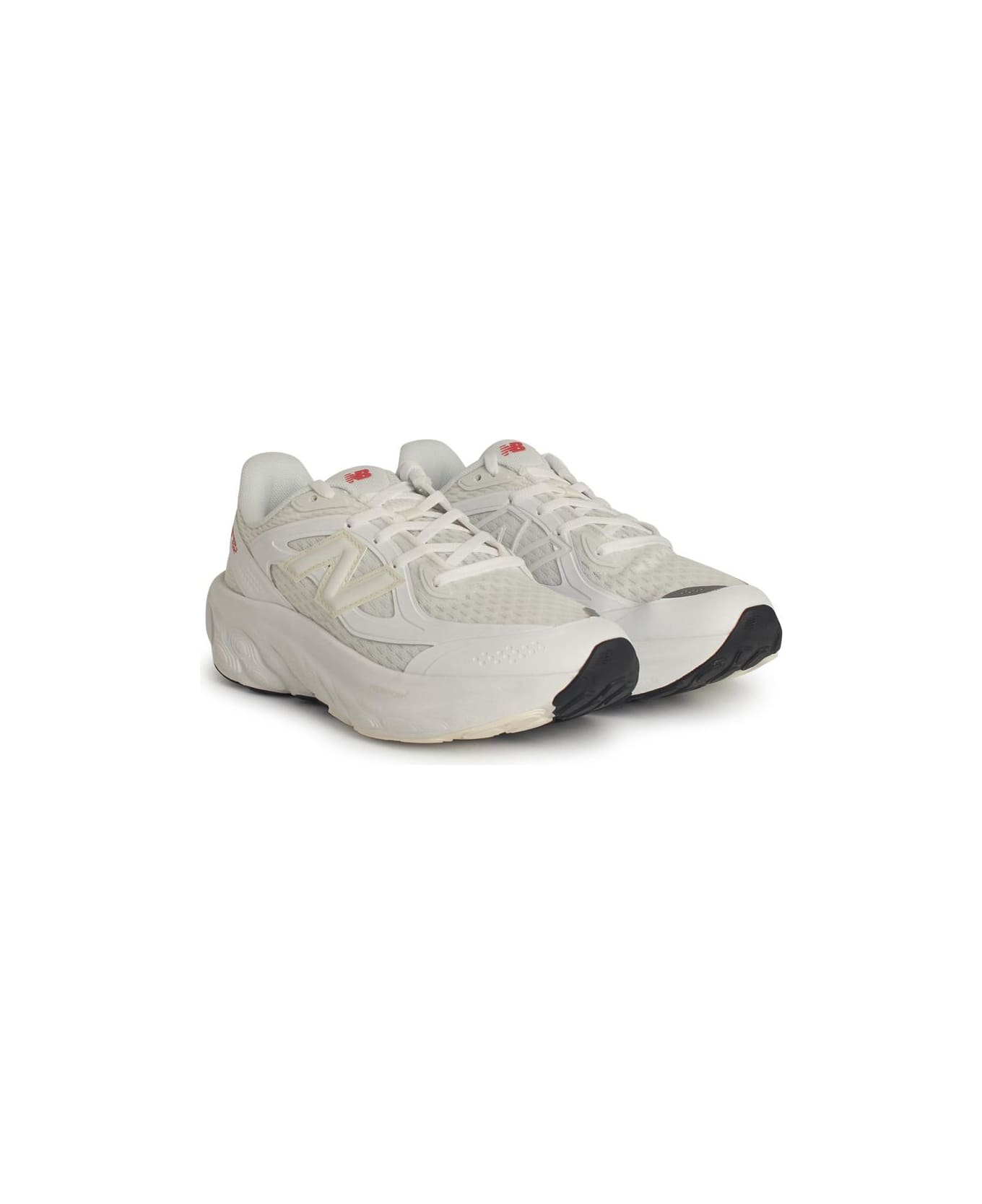 New Balance 
utrn
 White Mesh Sneakers - White