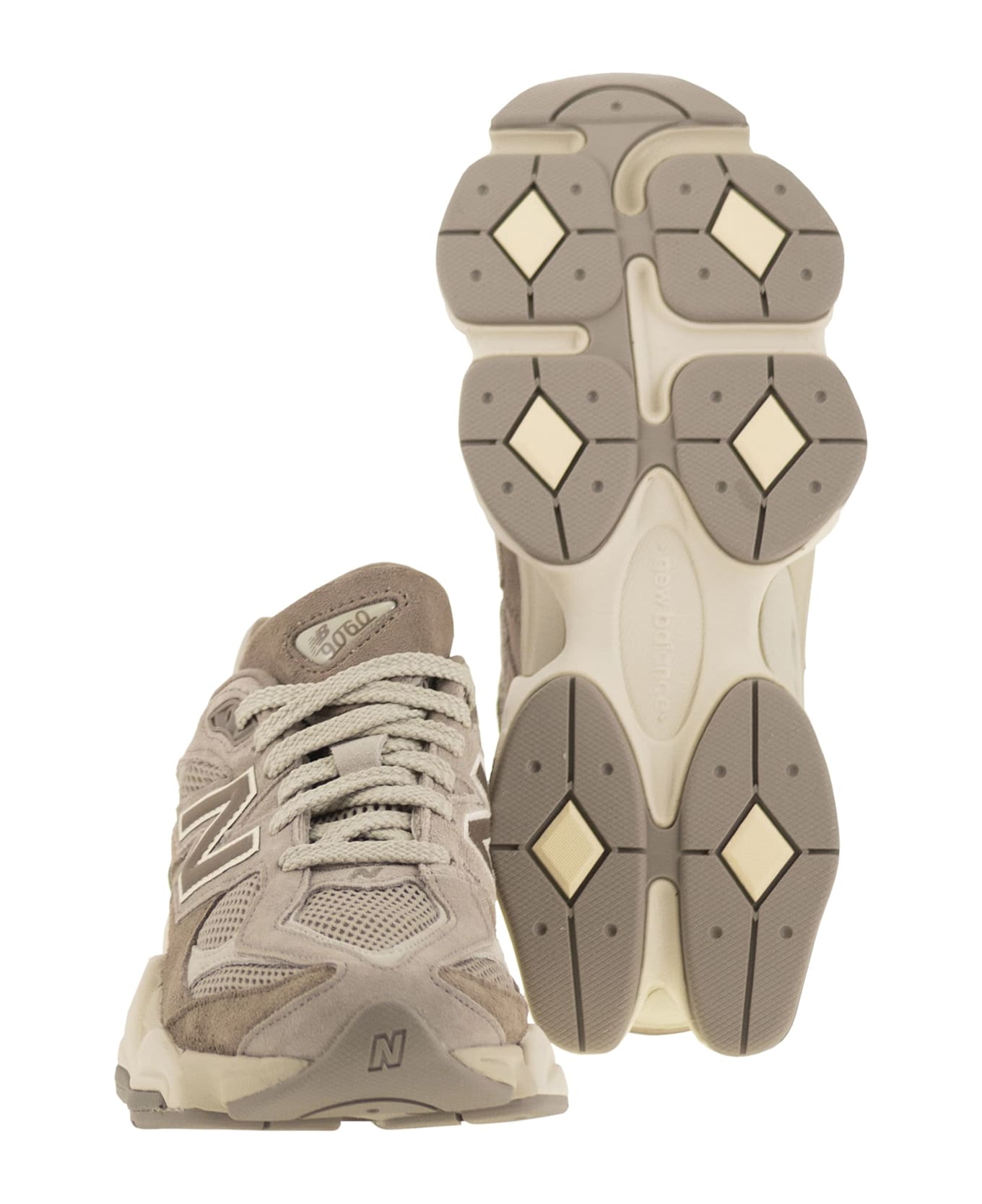 New Balance 9060 - Sneakers - Beige