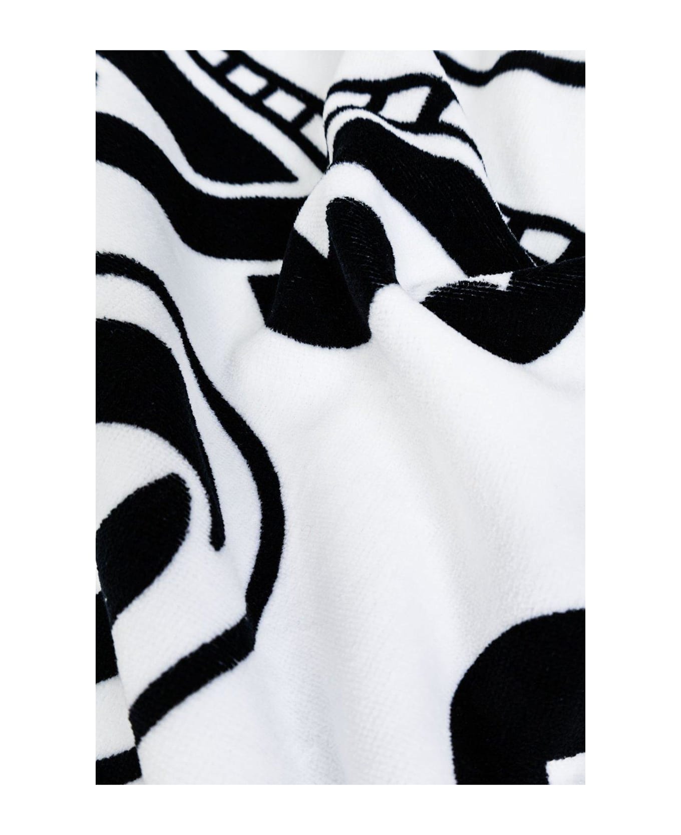 Dolce 
Gabbana Logo Printed Bath Towel - MultiColour