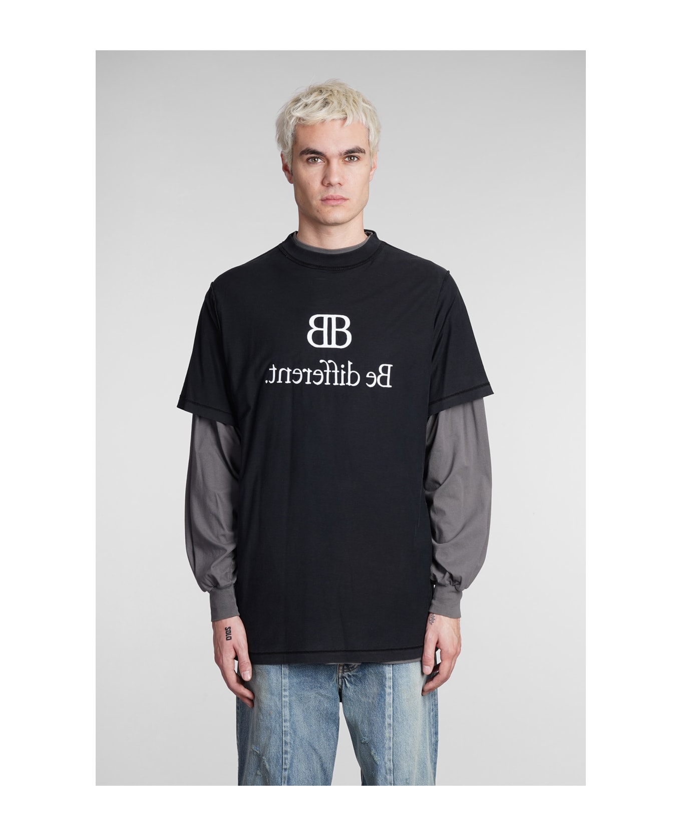 Balenciaga T-shirt In Black Cotton - black