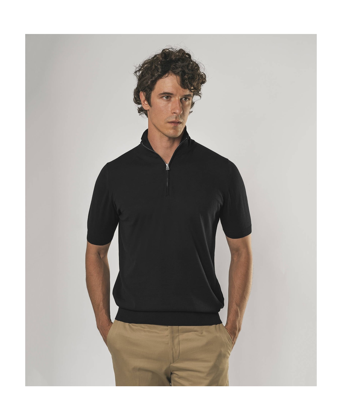 Larusmiani Paul T-shirt With Zip Sweater - Black