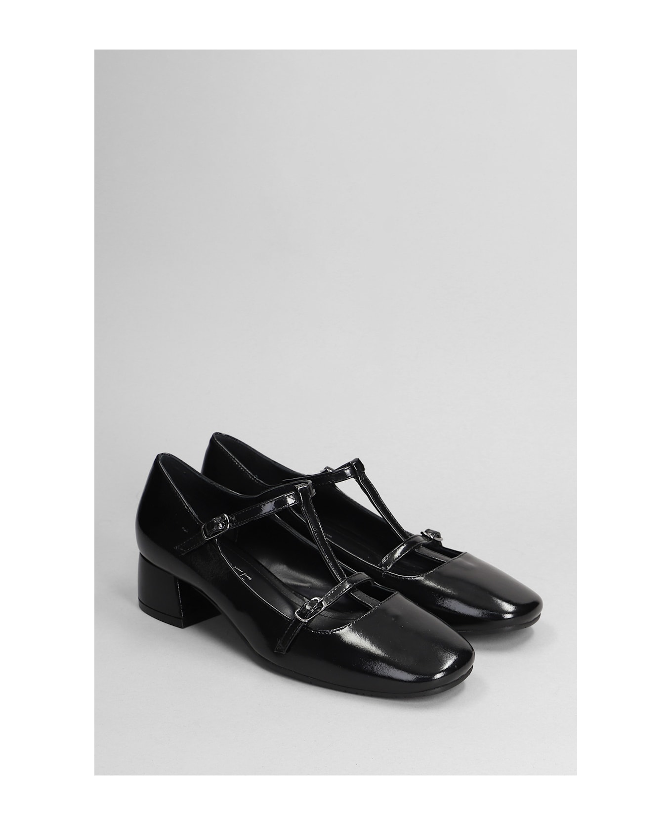 Julie Dee Pumps In Black Patent Leather - black