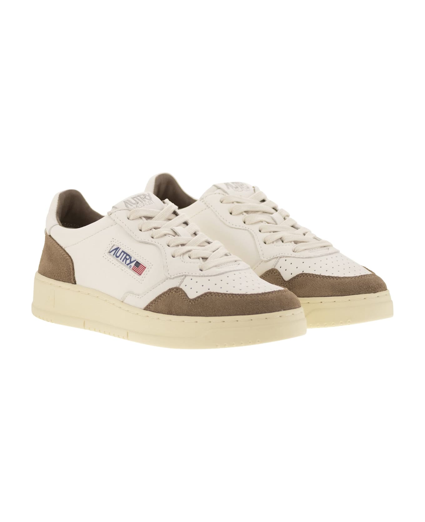 Autry Medalist Low - Leather And Suede Sneakers - White/brown