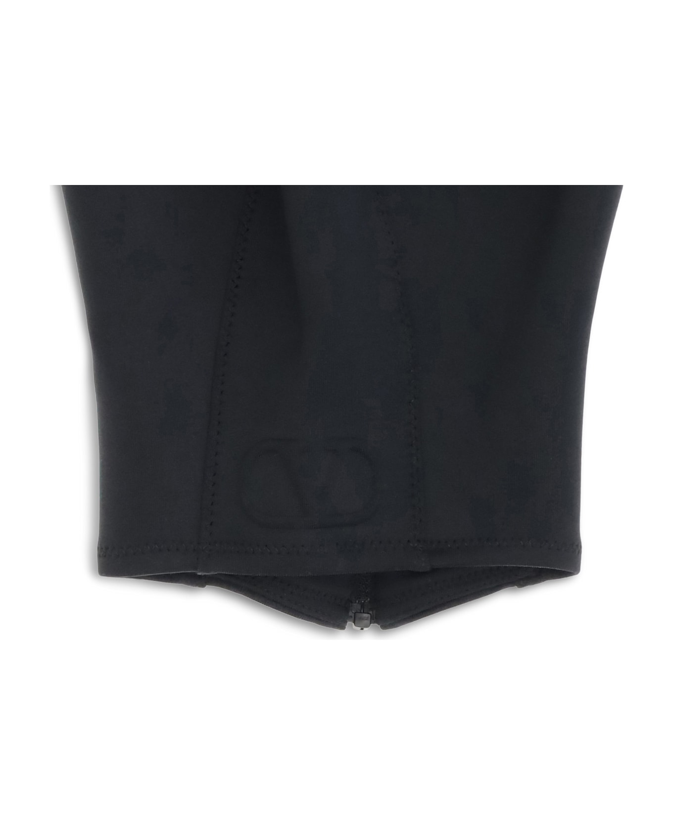 Valentino Garavani Vlogo Signature Hood