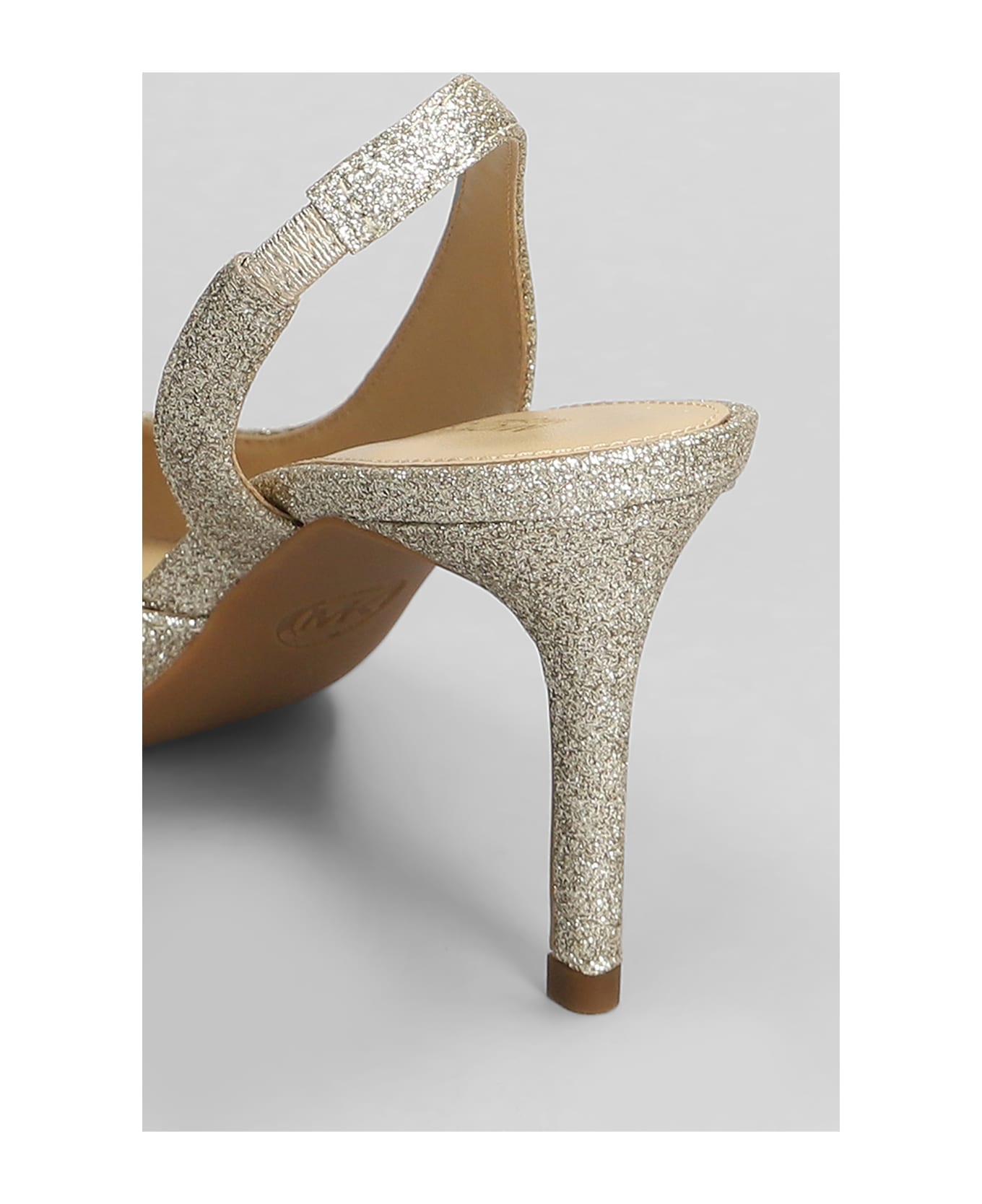 Michael Kors Alina Pumps In Gold Glitter - gold