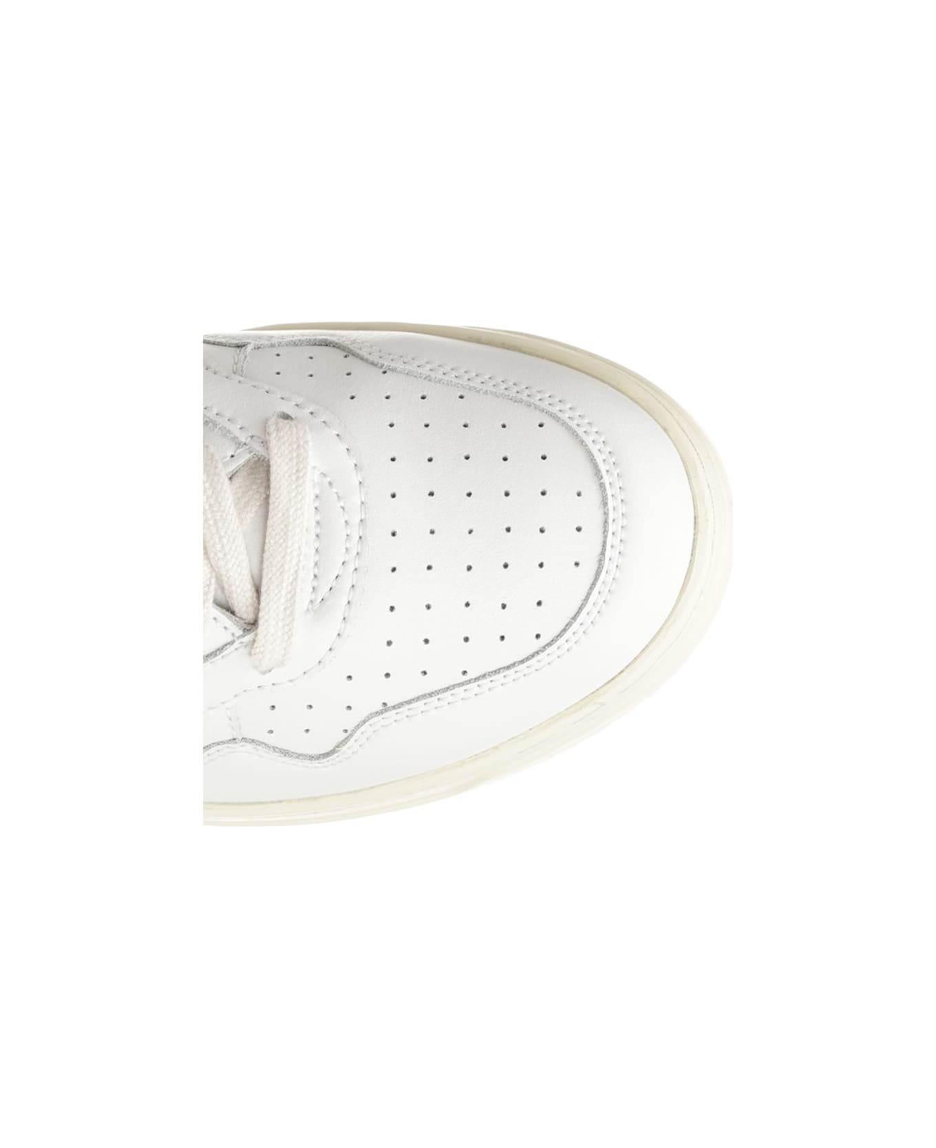 Autry 'medalist Low' Sneaker - White