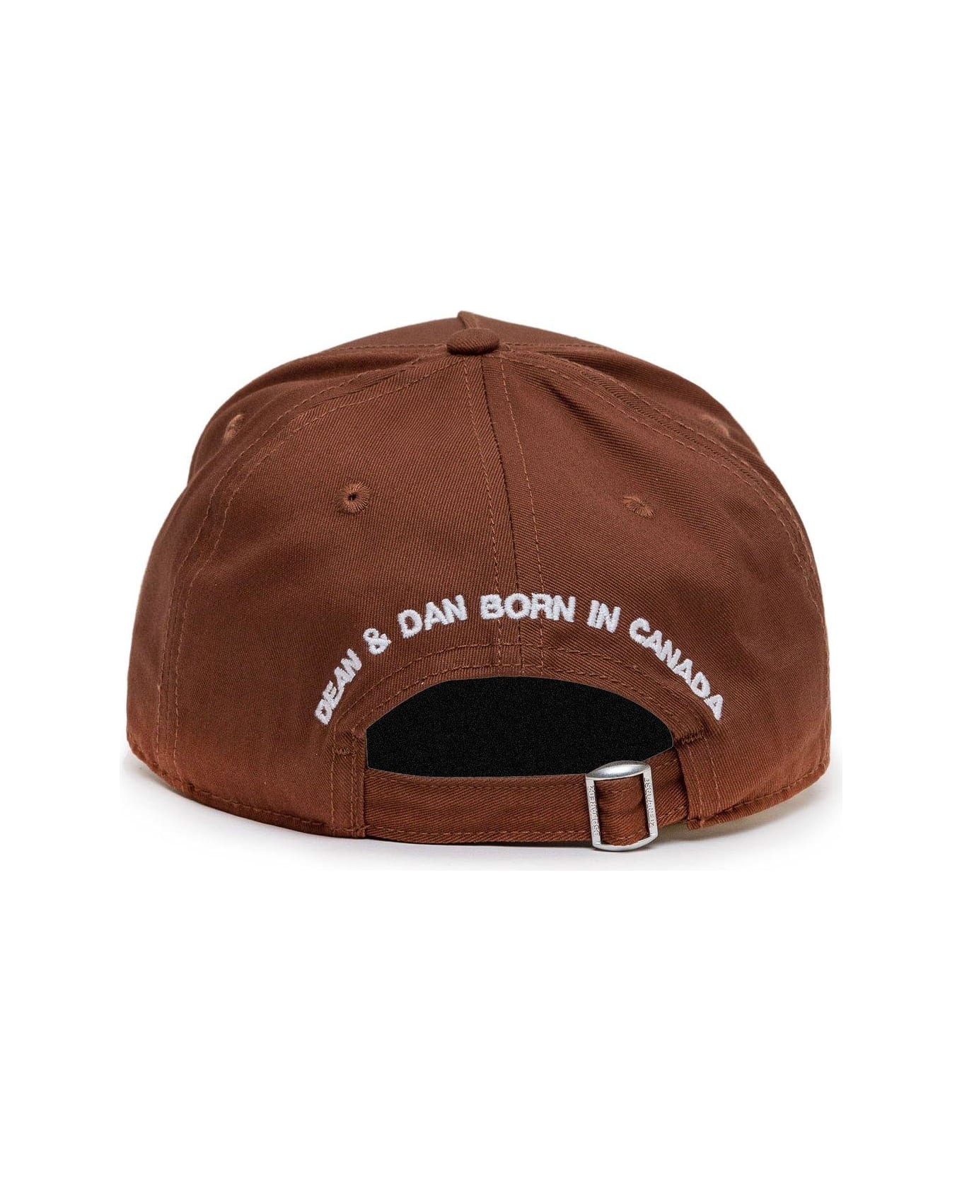 Dsquared2 Flag Patch Baseball Cap - Brown 帽子