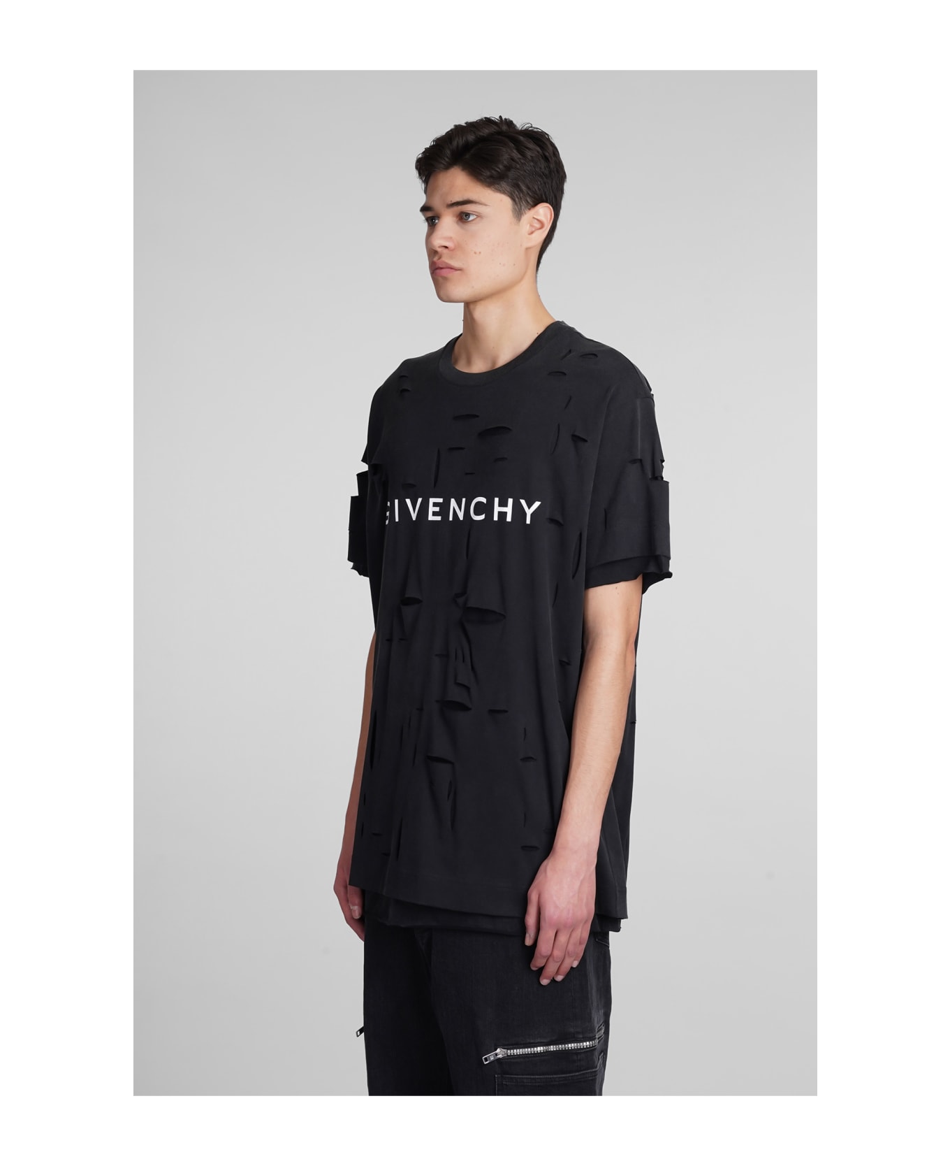 Givenchy Destroyed Effect T-shirt - FADED BLACK シャツ