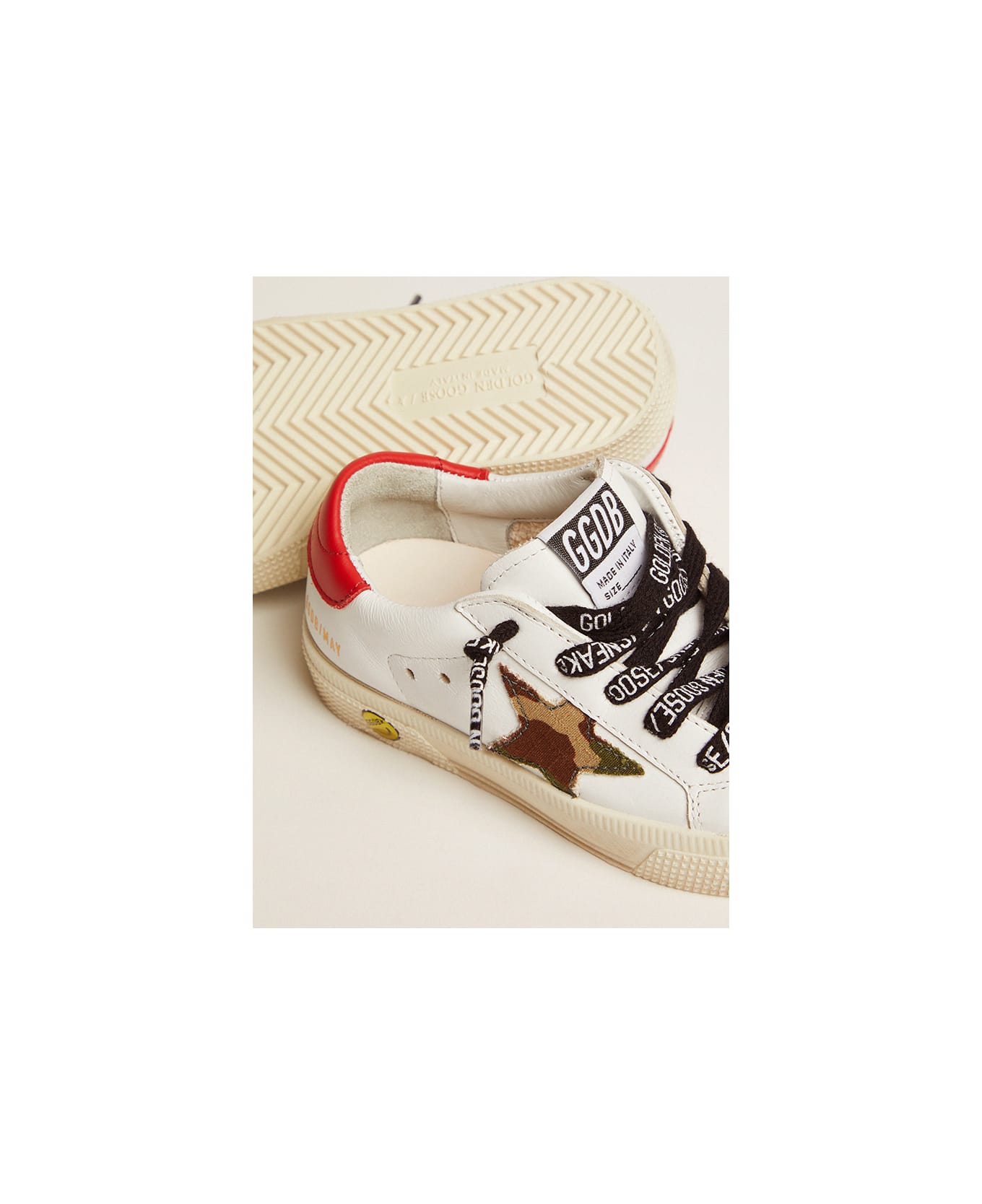 Golden Goose Camouflage Sneakers - White シューズ