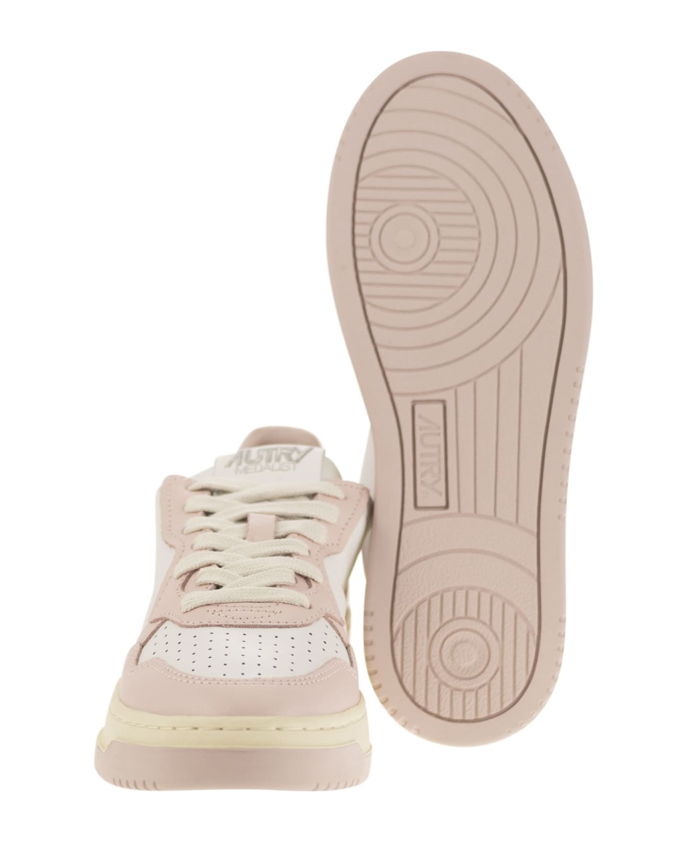 Autry Medalist Low - Two-tone Leather Sneakers - White/pink