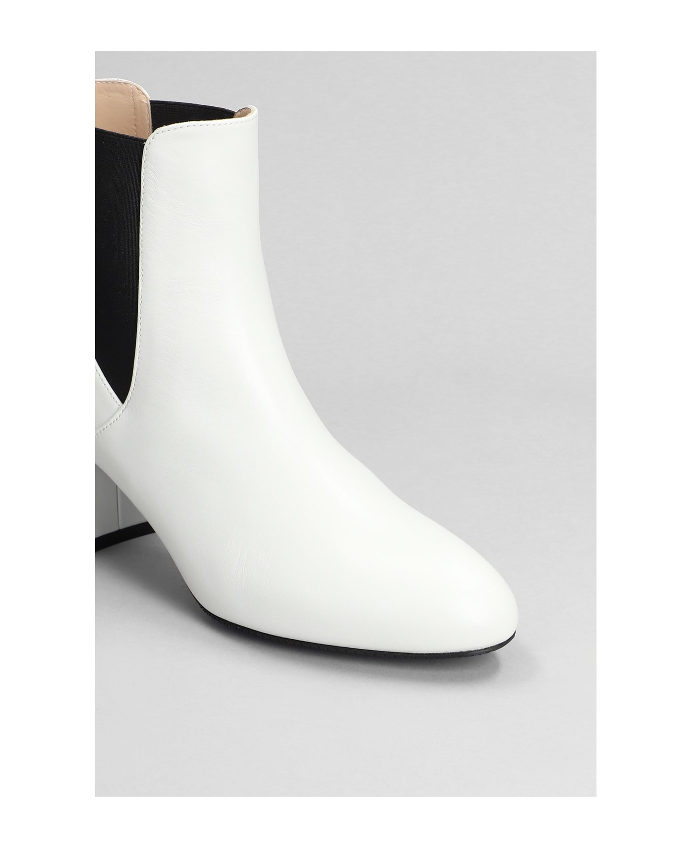 Stuart Weitzman Yuliana 60 Ankle Boots In White Leather - white ブーツ