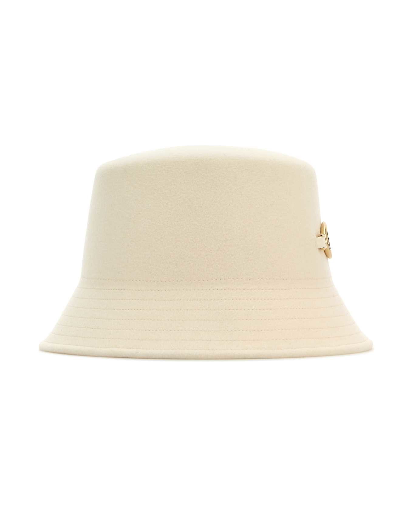 Valentino Garavani Ivory Felt Bucket Hat - AVORIOORO