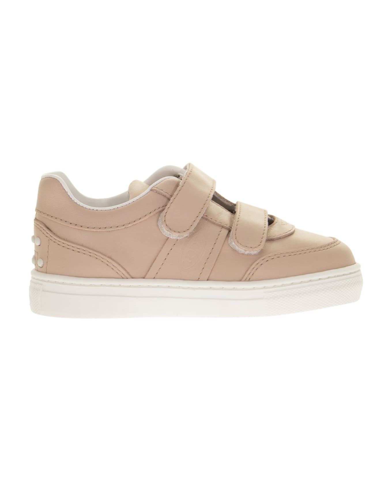 Tod's Trainers With Strap Closure - Pink シューズ