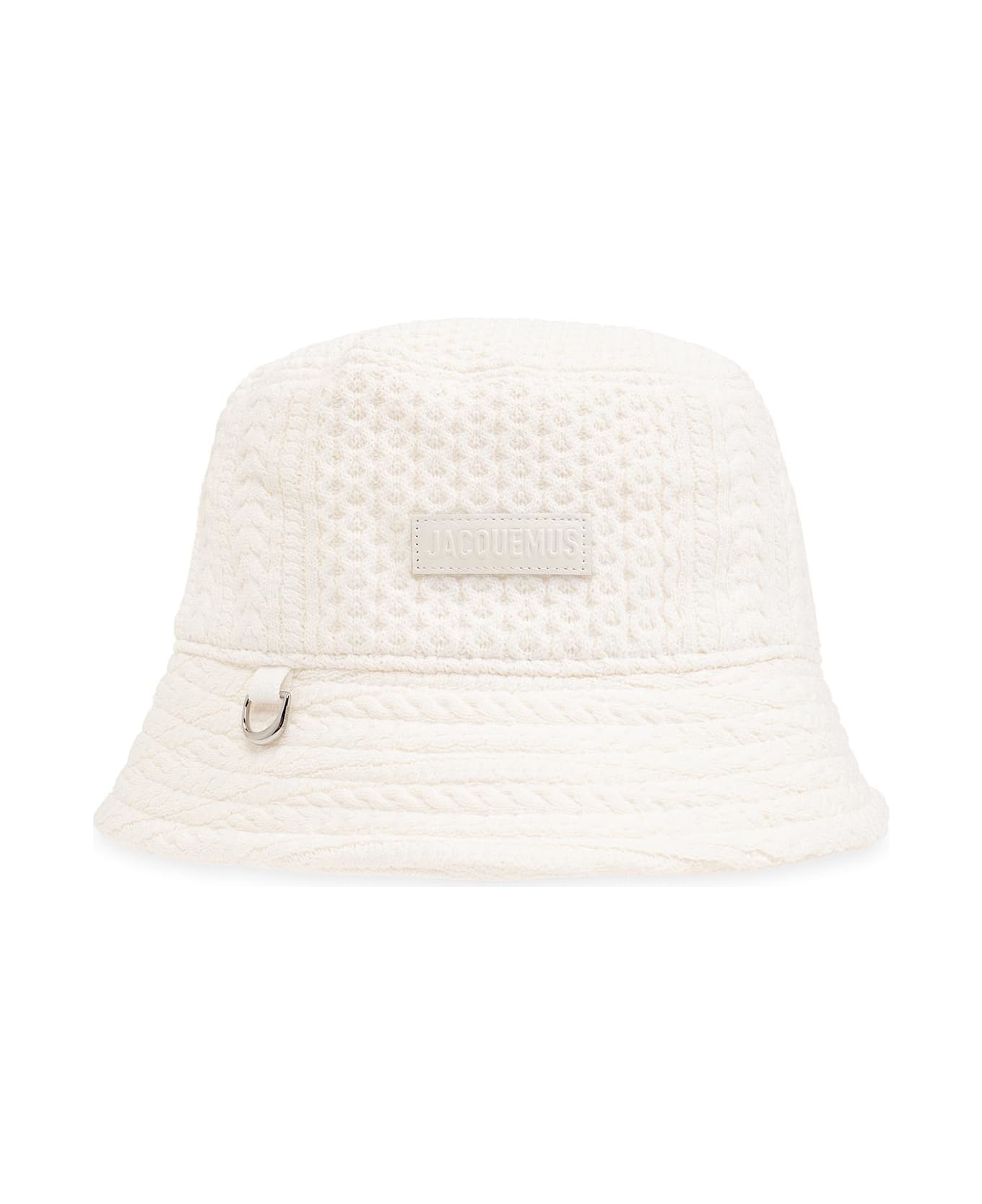 Jacquemus 'belo' Bucket Hat With Logo - white 帽子