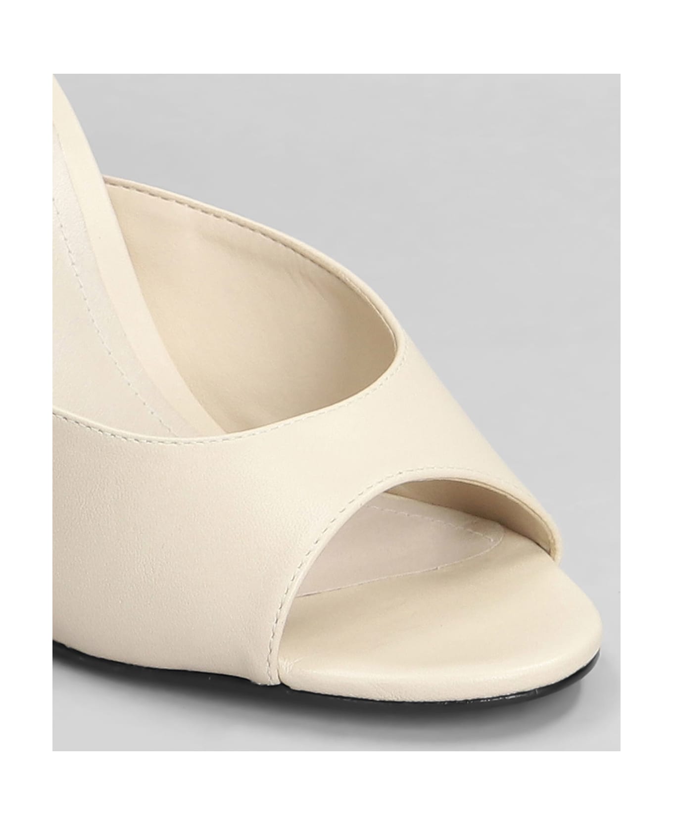Schutz Slipper-mule In Beige Leather - beige
