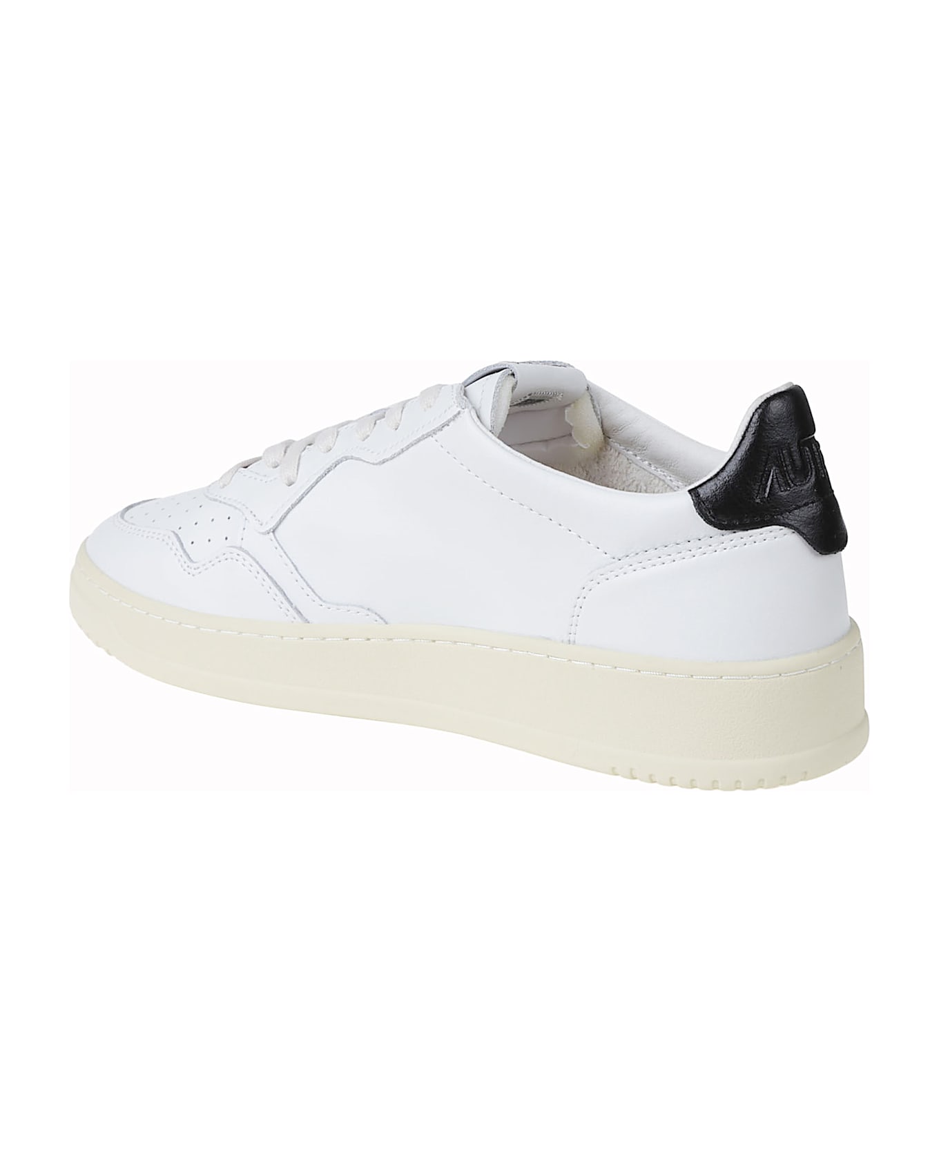 Autry Medalist Low Sneakers - White/black
