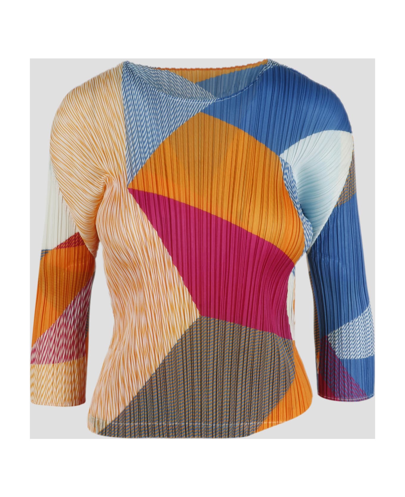アイテムのご紹介「CROSSROAD」 – isseymiyake.com