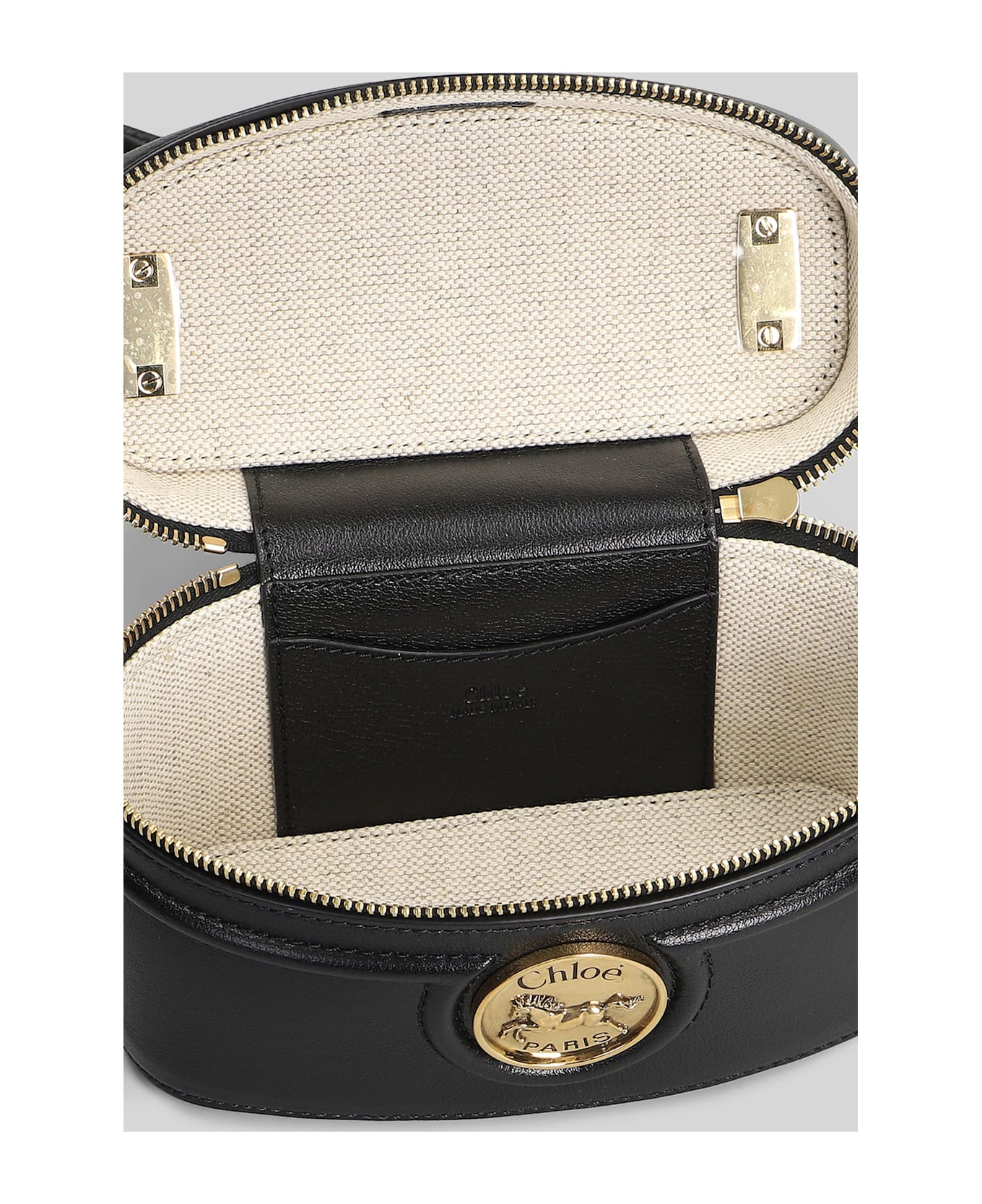 Chloé Horse Medal Shoulder Bag In Black Leather - black