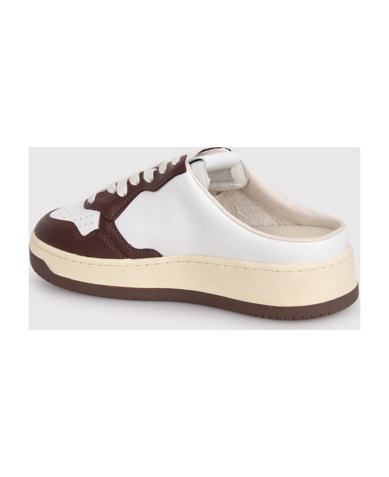 Autry Medalist Mule Low Sneakers In White And Beige Leather
