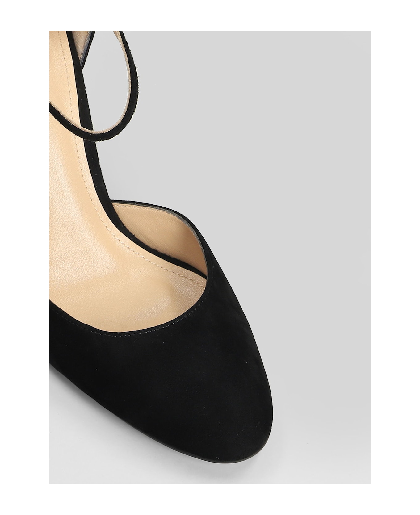 Lola Cruz Pumps In Black Suede - black