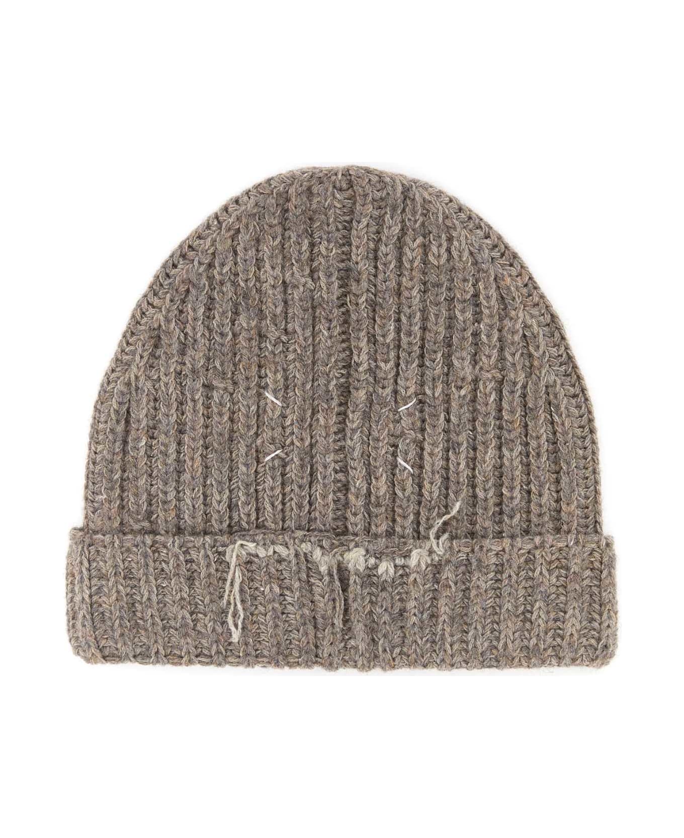 Maison Margiela Cappuccino Wool Blend Beanie Hat - WALNUT