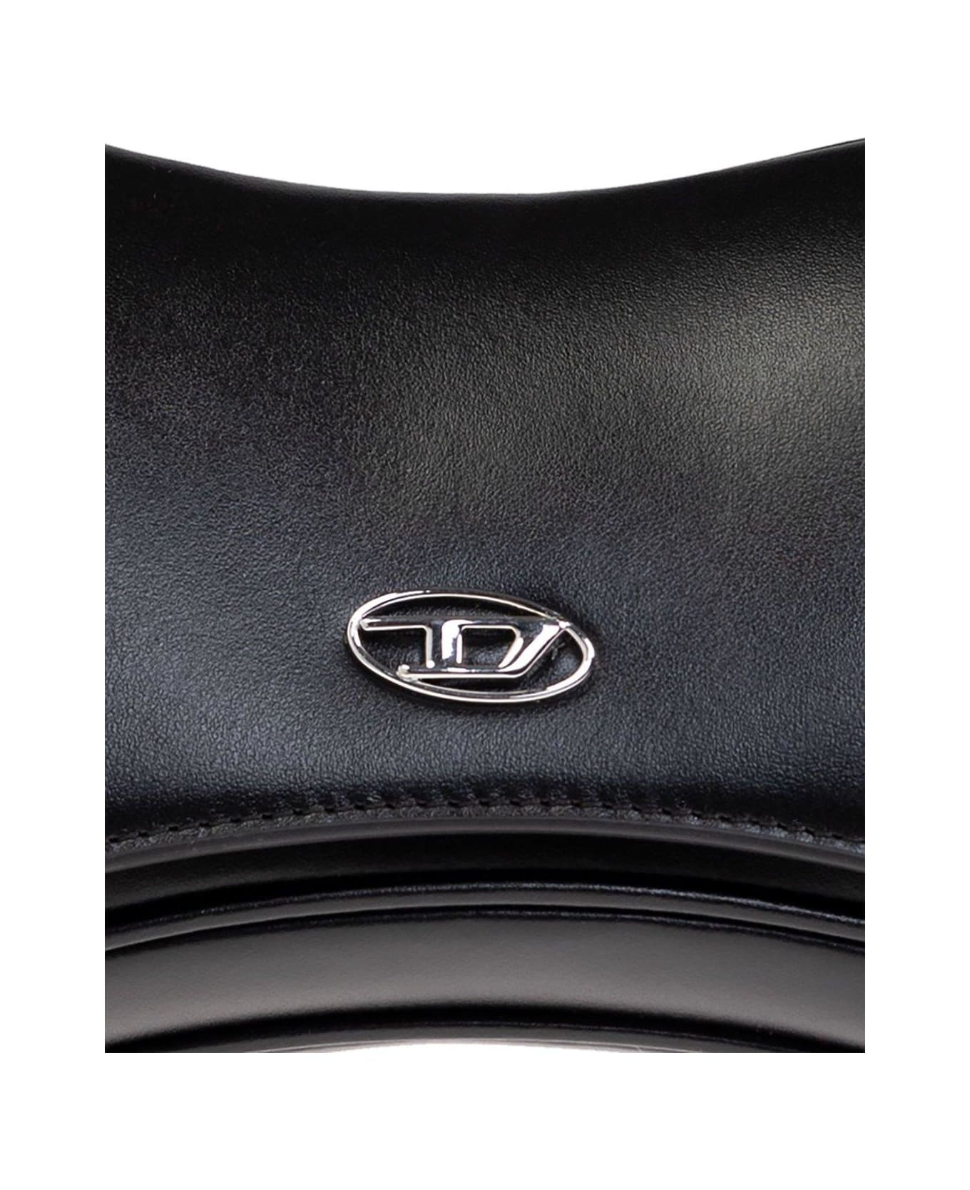 Diesel 
play
 Clutch - Black