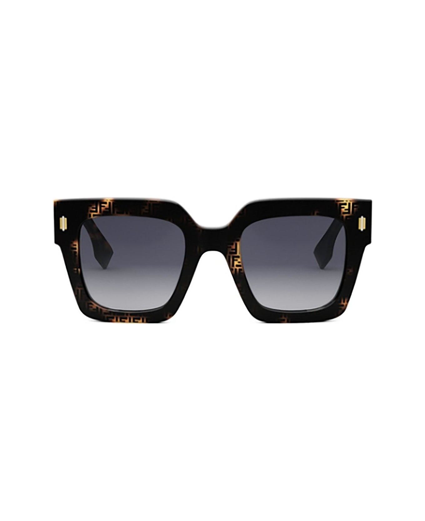Fendi Square Frame Sunglasses - 55B - Black
