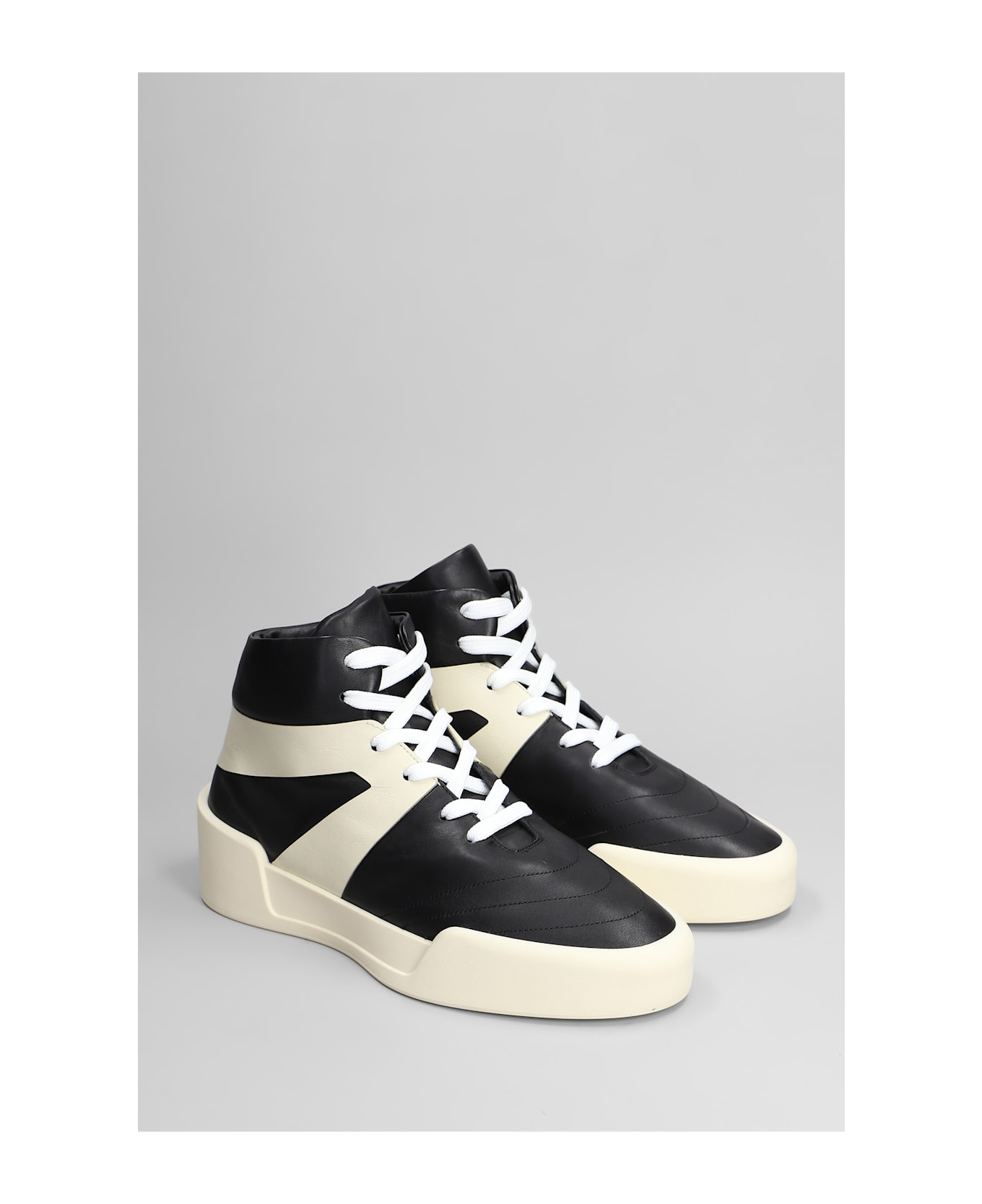 スニーカー FEAR OF GOD Men Sneakers FG24FW80 8025FLT P FEARG 001 Black Fear of God Black/cream Basketball sneaker | TheDoubleF