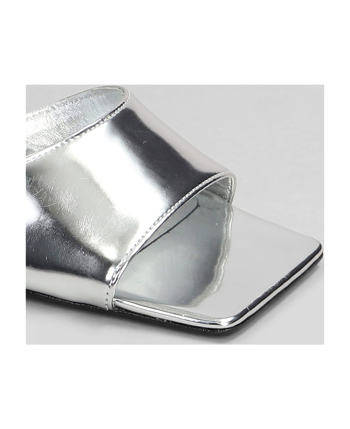 Schutz Abbie Sculpt Slipper-mule In Silver Leather - silver