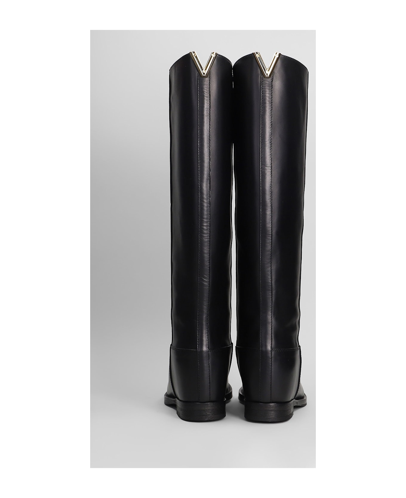 Via Roma 15 In Black Leather - black