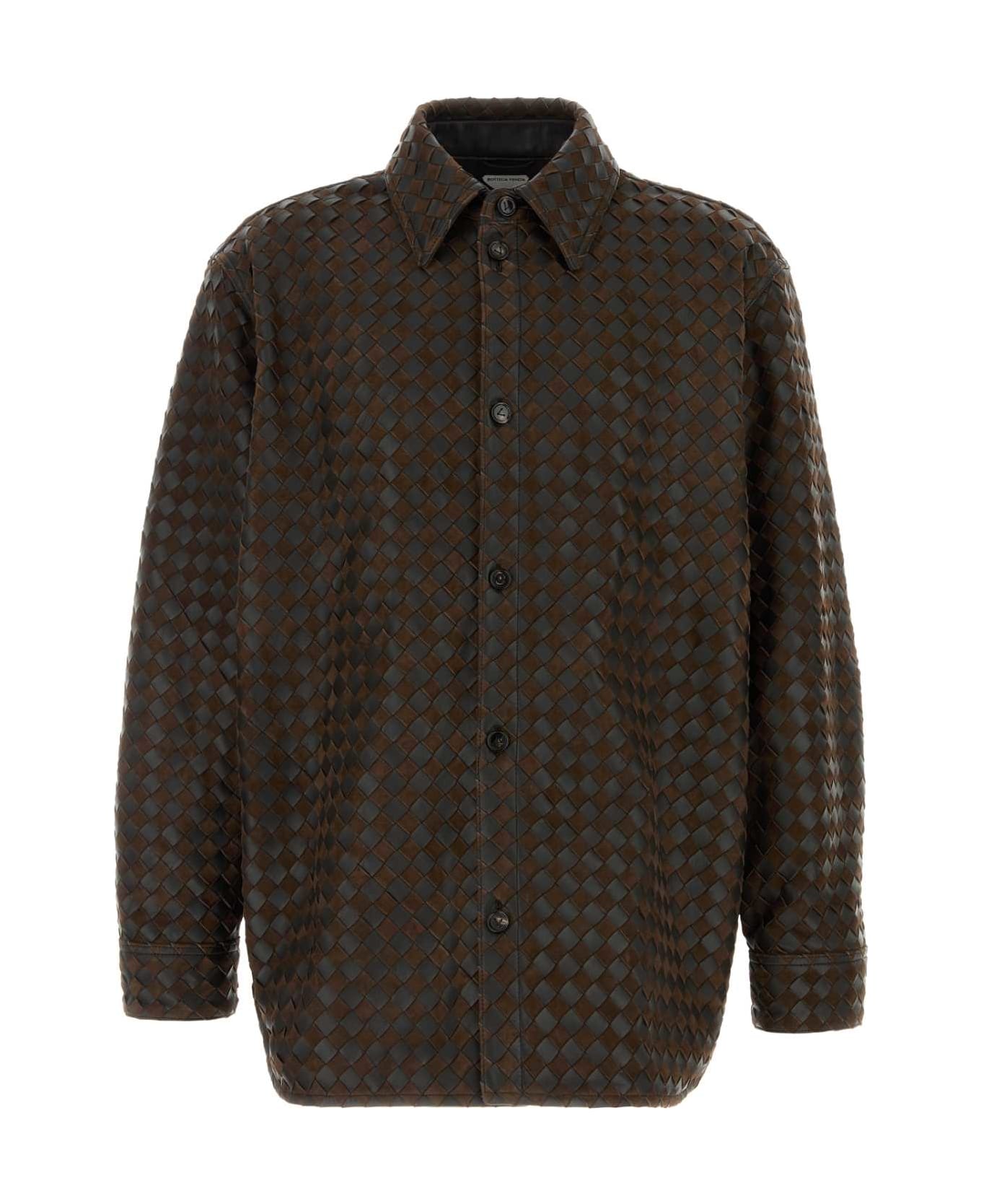 Bottega Veneta Two-tone Leather And Suede Intrecciato Shirt - FONDANT