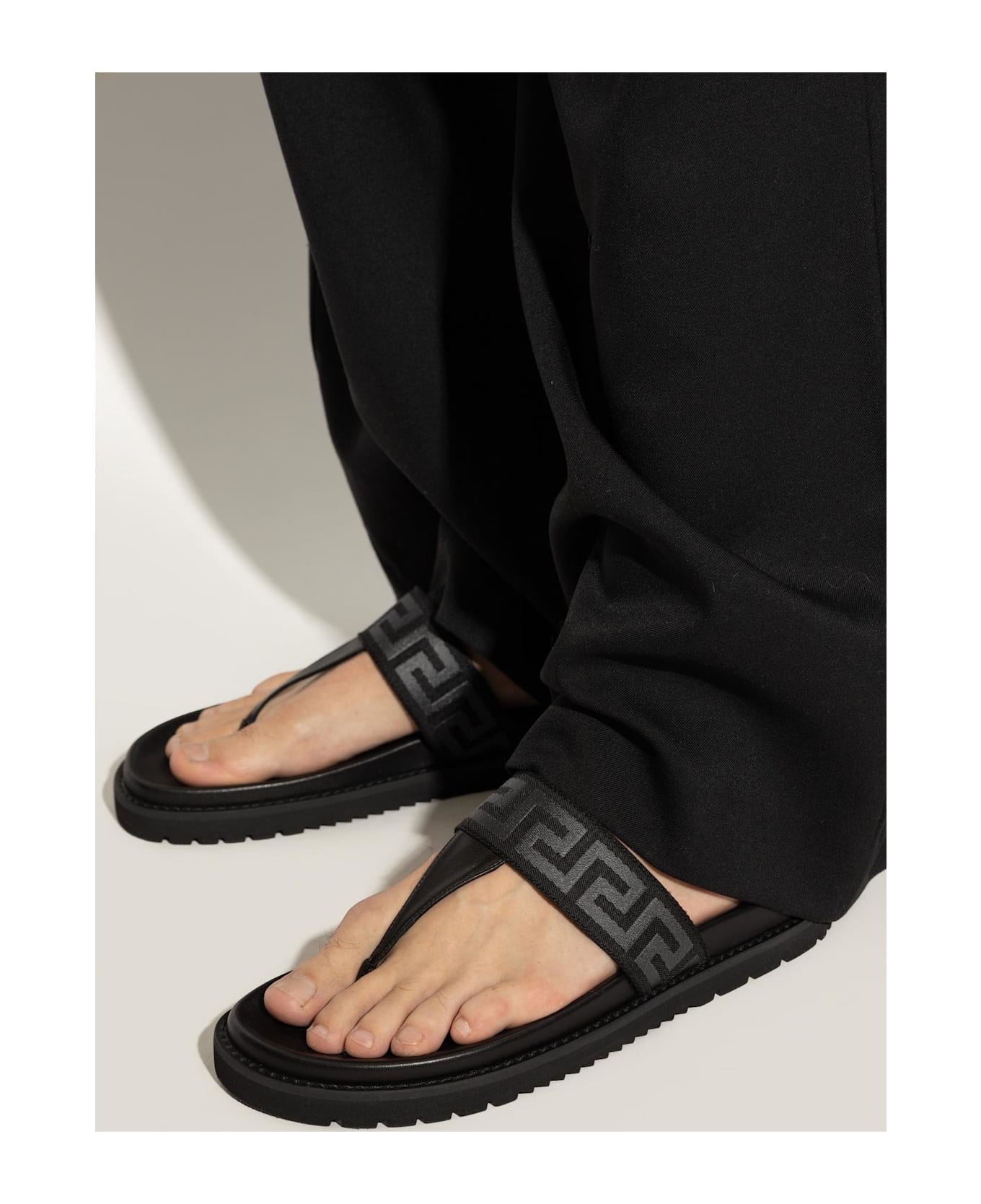 Versace Flip Flops With 
greca
 Pattern - BLACK