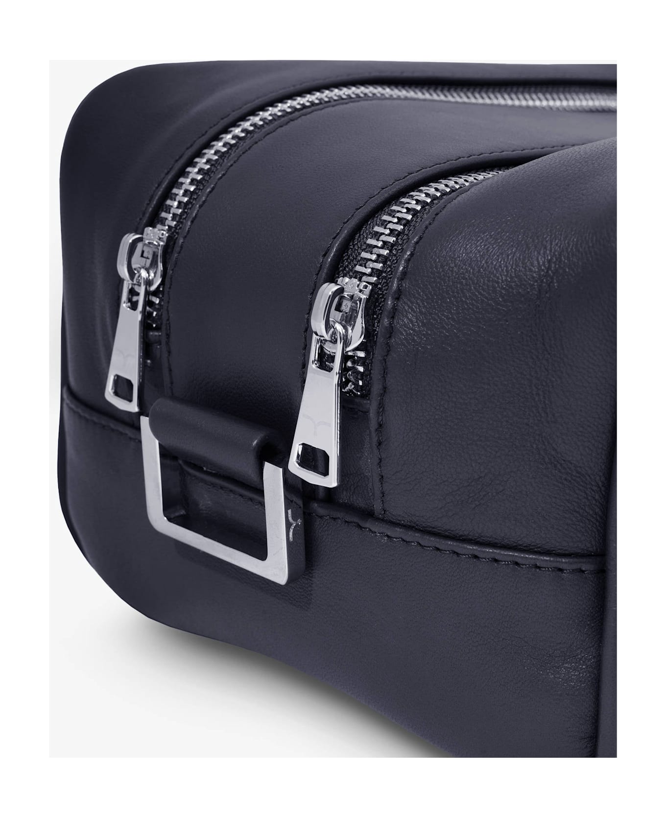 Larusmiani Wash Bag
tzar
 Luggage - Cornflowerblue