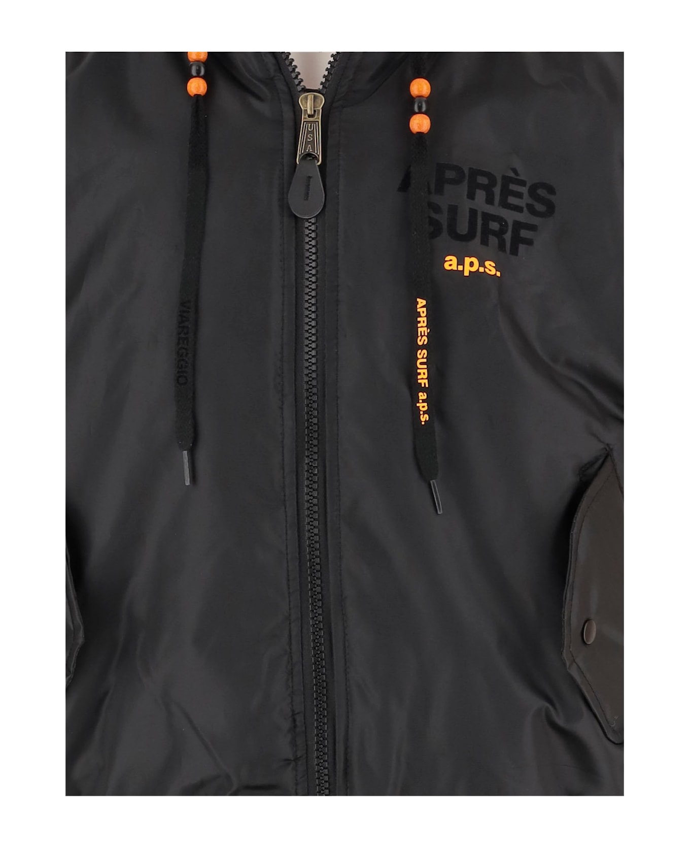 Apres Surf Sleeveless Jacket With Fleece Hood - Black