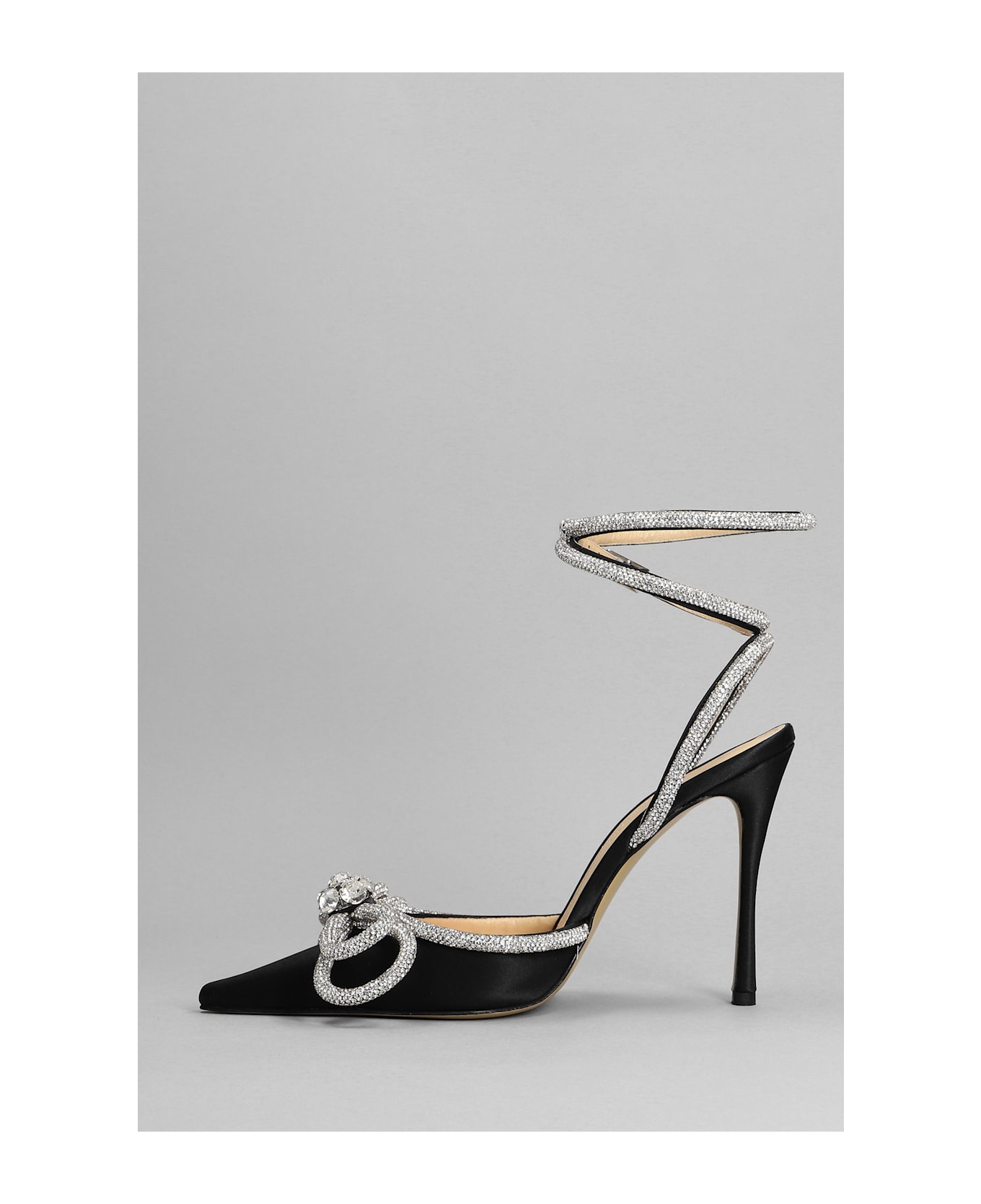 Mach 
Mach Pumps In Black Silk - black