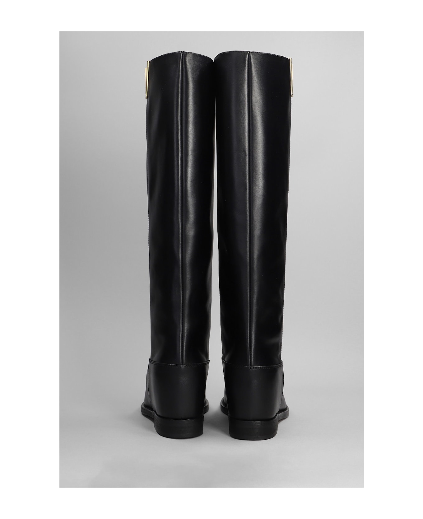 Via Roma 15 In Black Leather - black