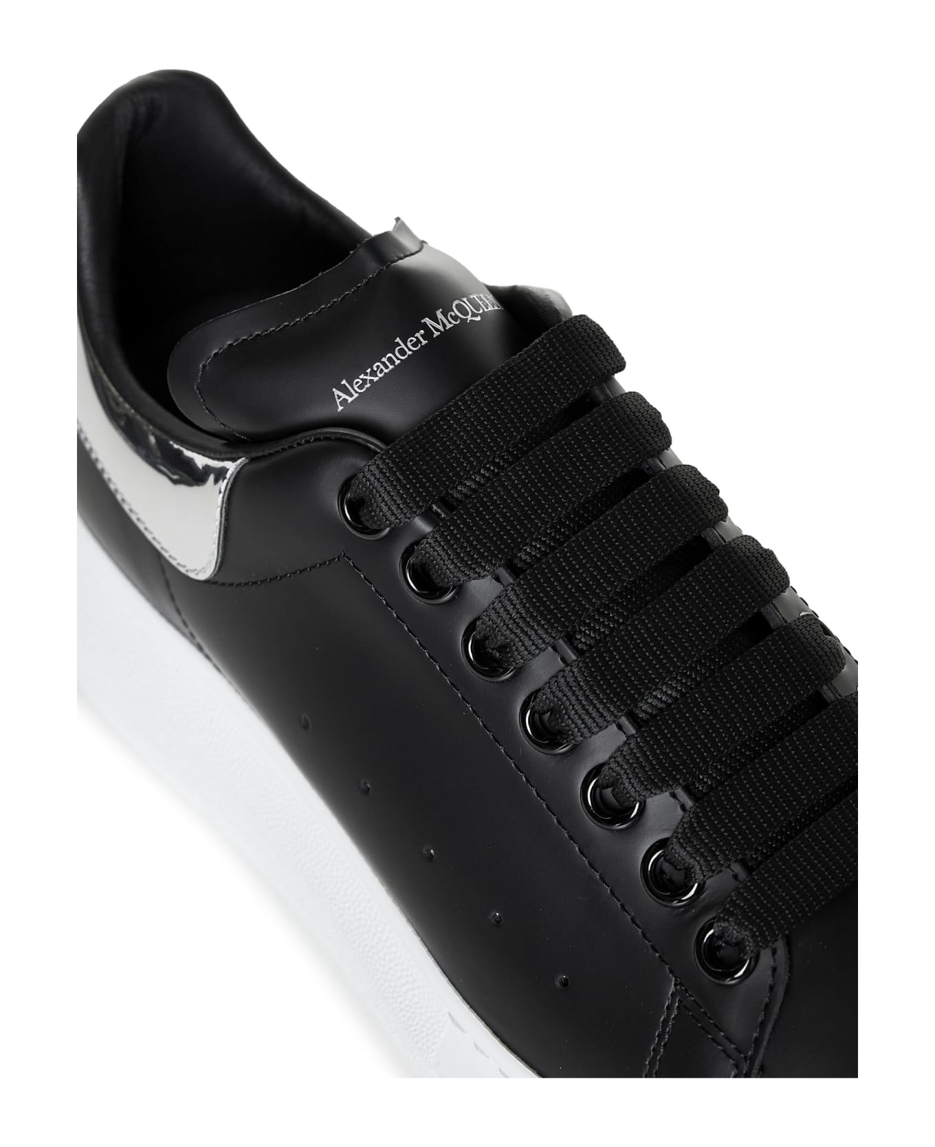 Alexander McQueen Round Toe Laced Sneakers - Black Silver スニーカー