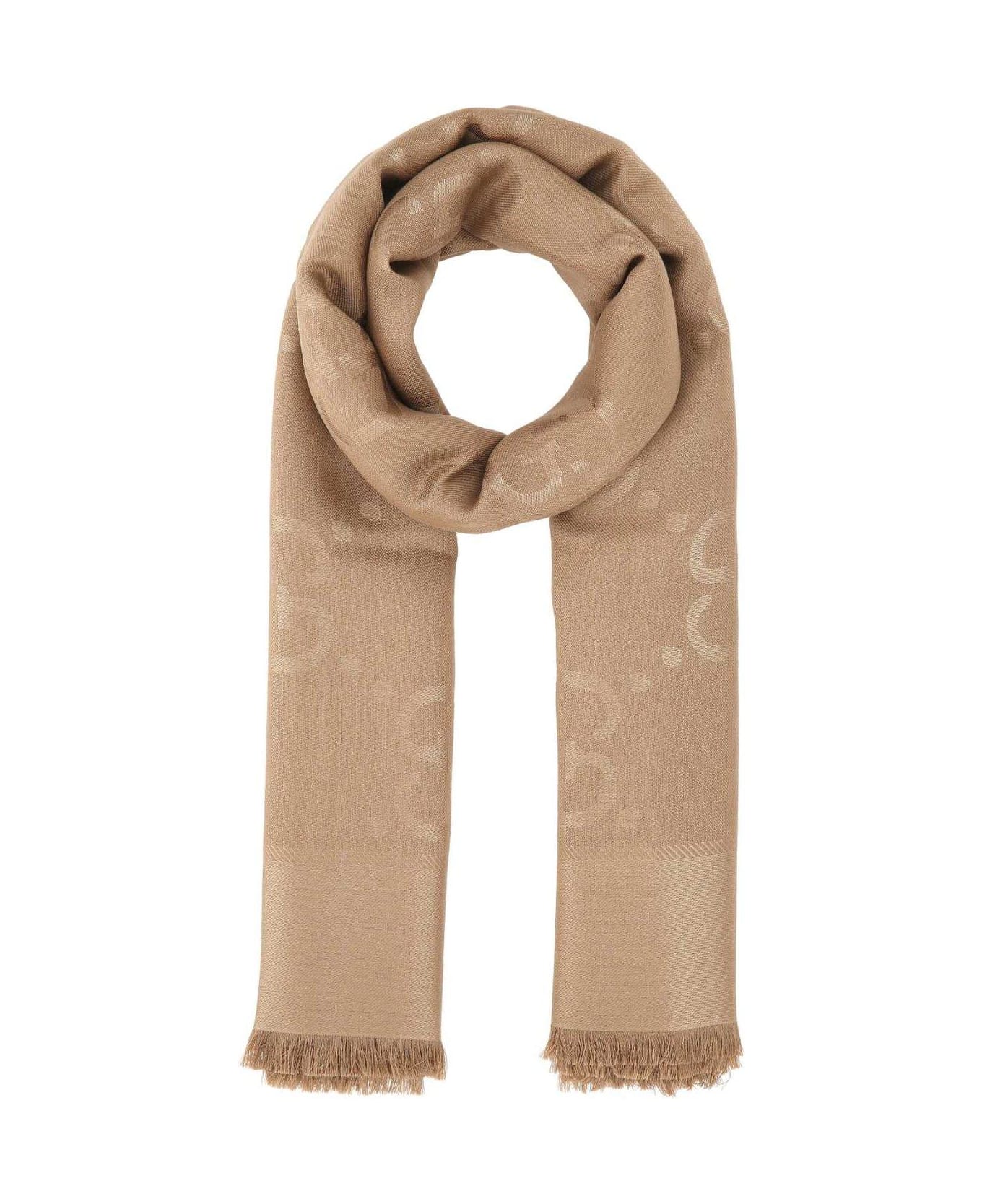 Gucci Gg Jacquard Frayed-edge Shawl - 9800