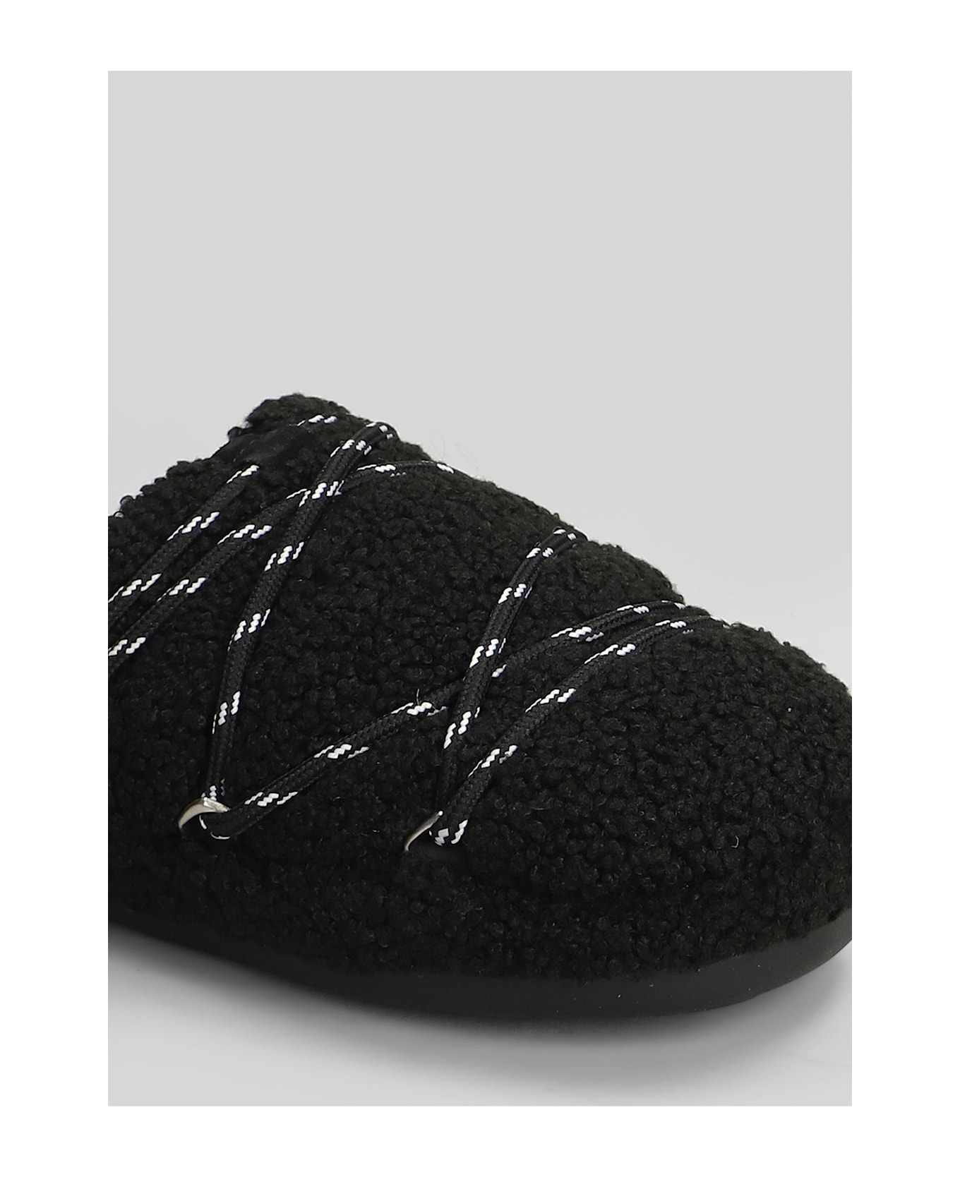 Moon Boot Mb Teddy Slipper Slipper-mule In Black Shearling - black