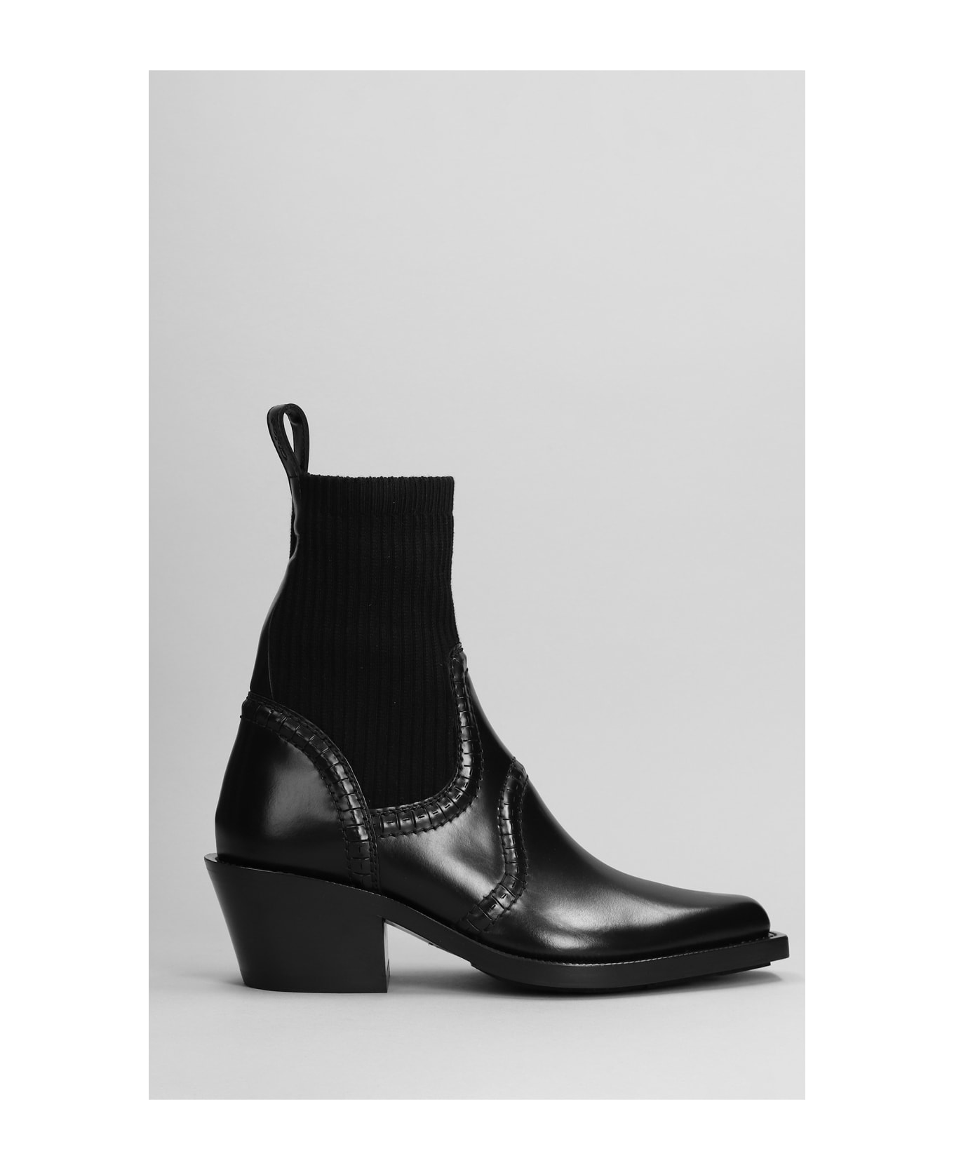 Chloé Nellie Low Heels Ankle Boots In Black Leather - black
