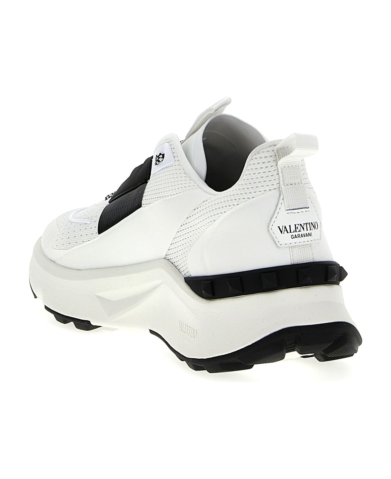 Valentino Garavani 'true Act' Sneaker - White/Black