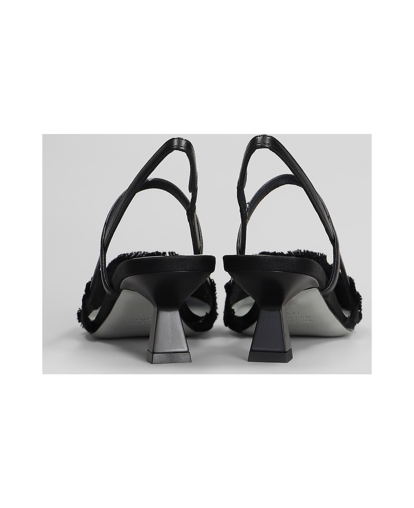 Roberto Festa Mirelle Pumps In Black Leather And Fabric - black