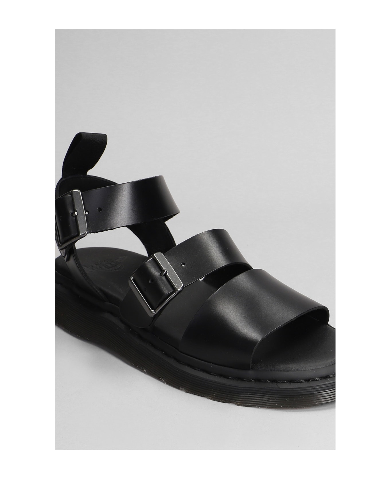 Dr. Martens Gryphon Flats In Black Leather - black その他各種シューズ