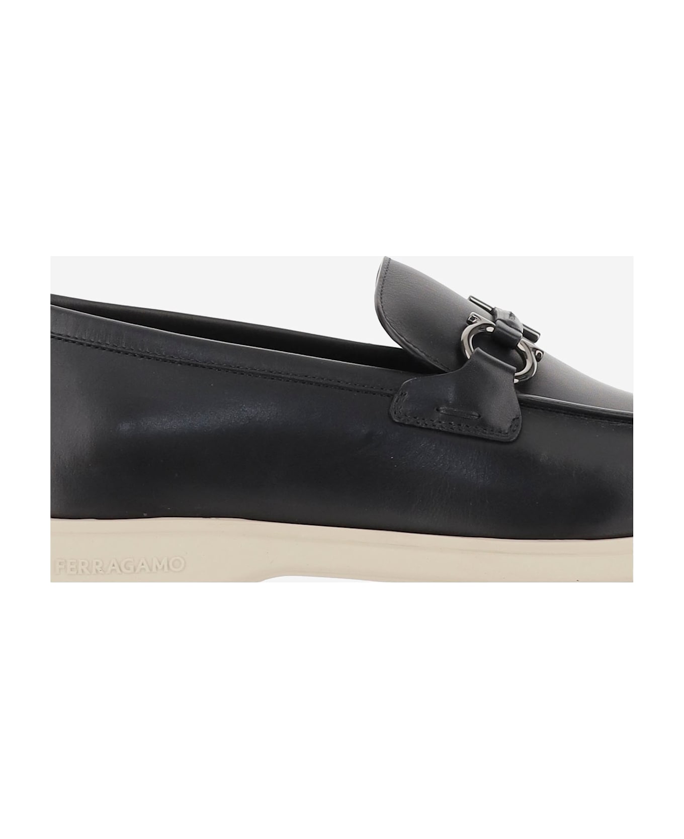Ferragamo Ganicini Leather Loafers - Black