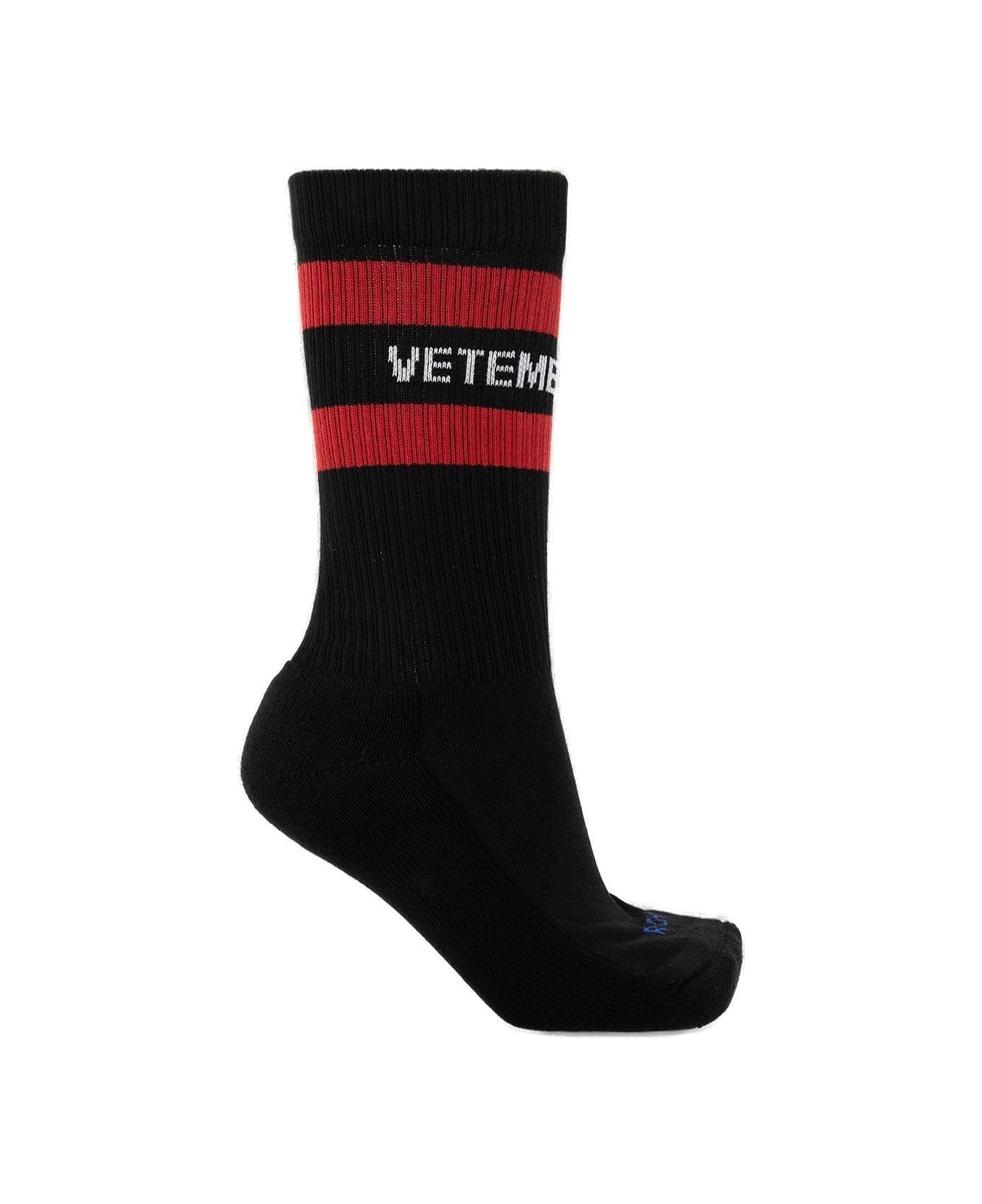 VETEMENTS Logo Intarsia Striped Socks