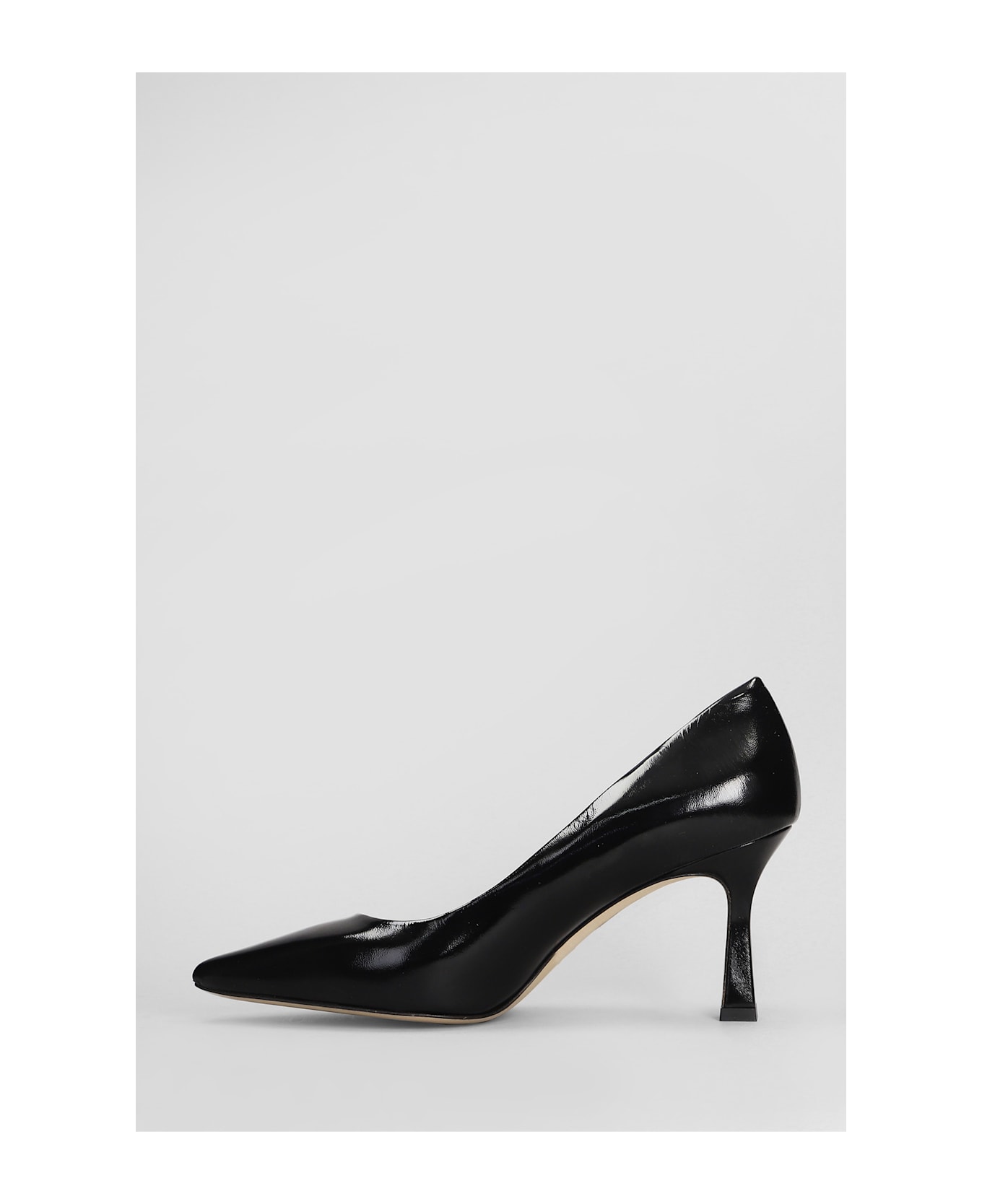 Julie Dee Pumps In Black Leather - black