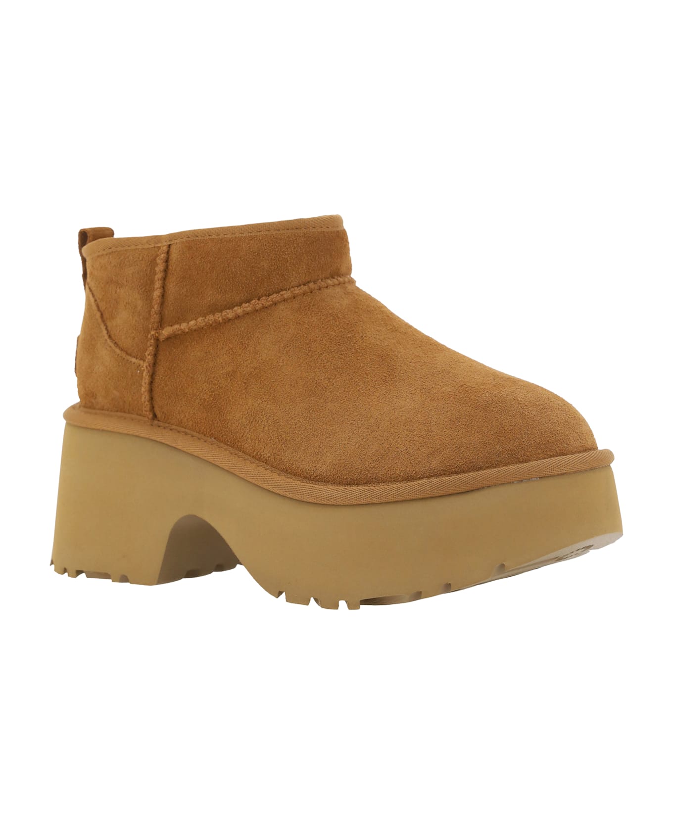 UGG Classic Ultra Mini New Heights Boots - Beige
