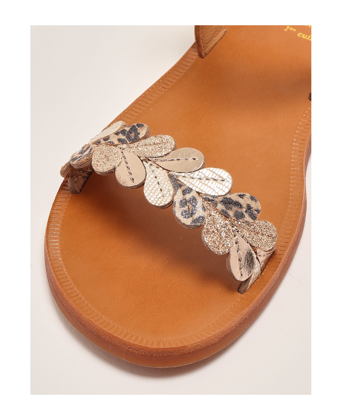 Pom d
Api Plagette Ferns Sandal - CAMEL